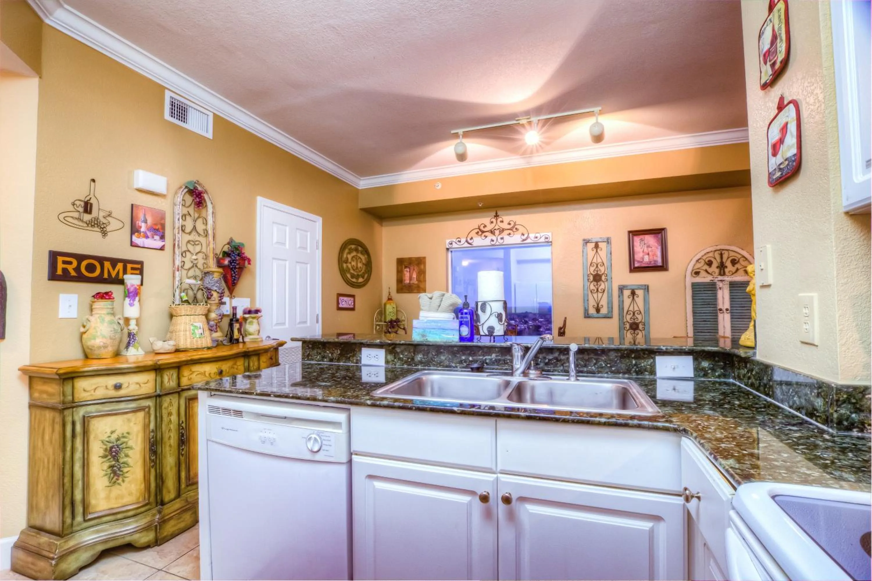 Tidewater Beach Resort 1818 By Aneliya