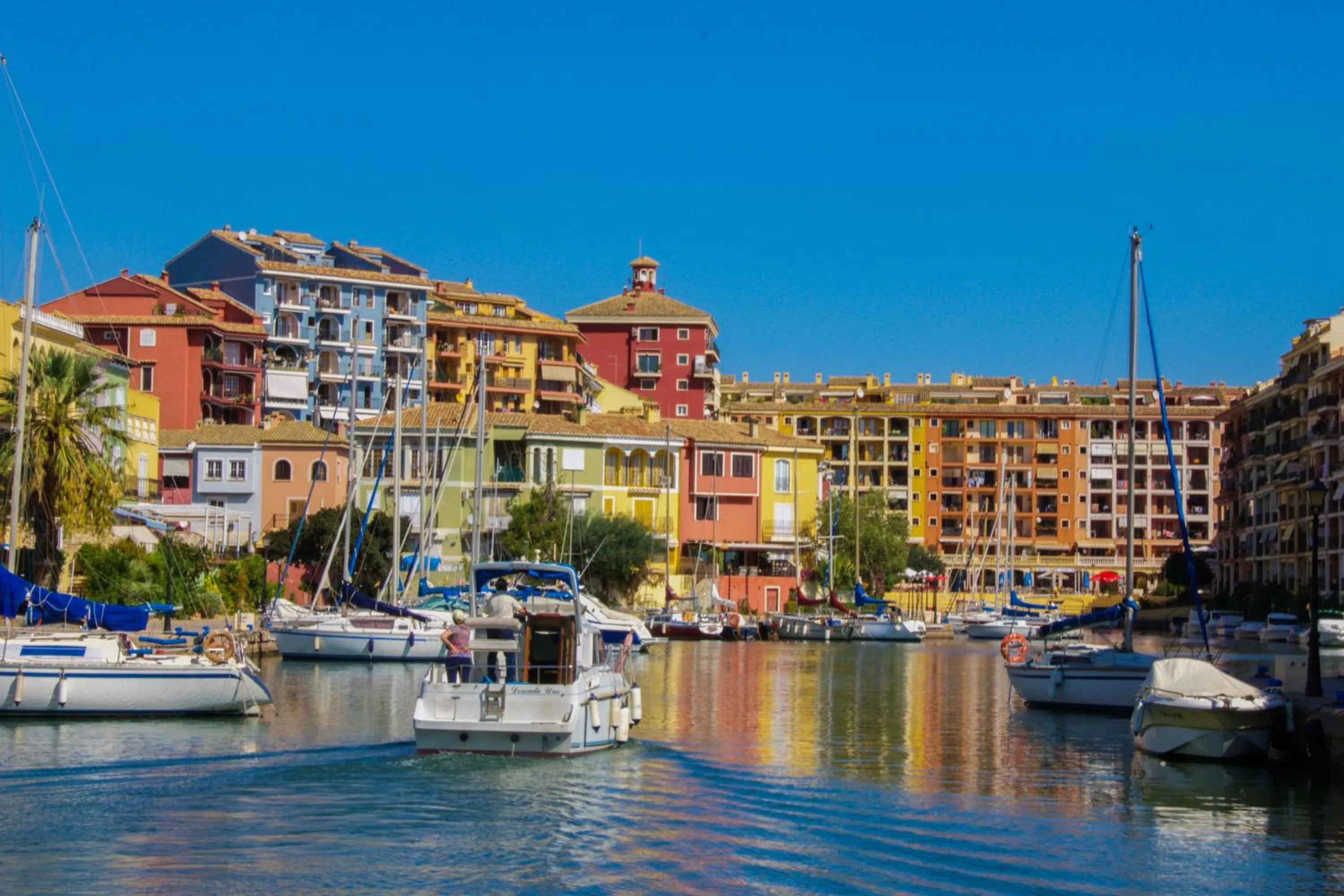 Neighbourhood in Sea You Apartamentos Valencia Port Saplaya