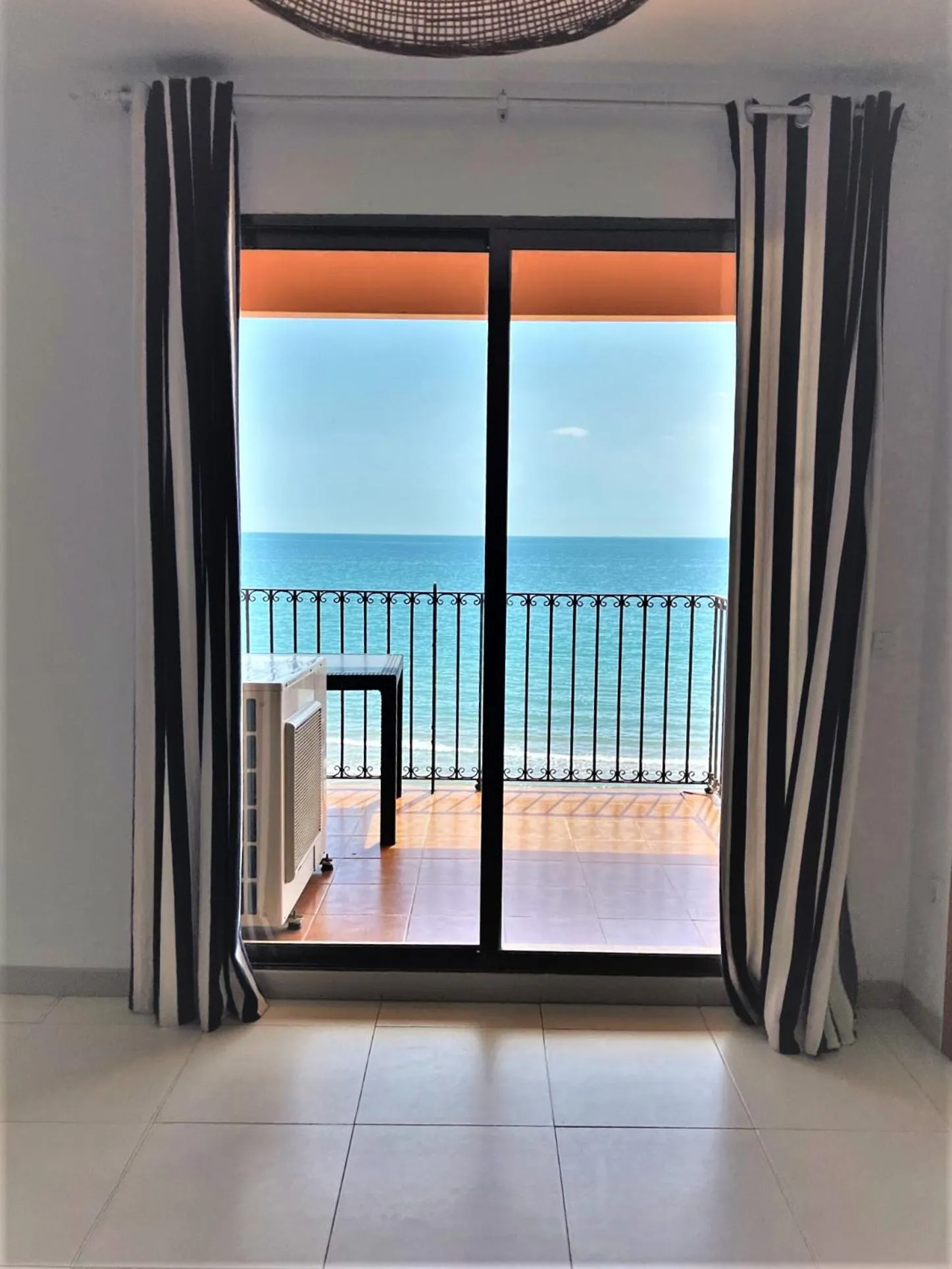 Sea view in Sea You Apartamentos Valencia Port Saplaya