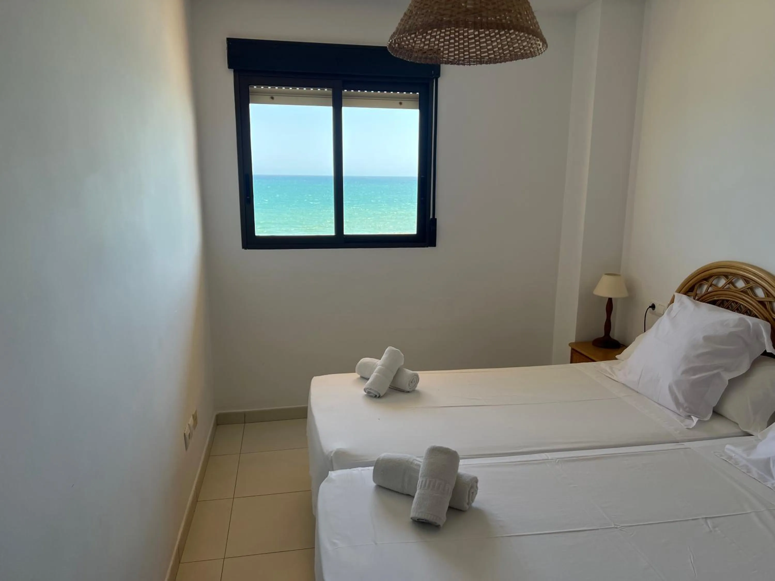 Bedroom, Bed in Sea You Apartamentos Valencia Port Saplaya