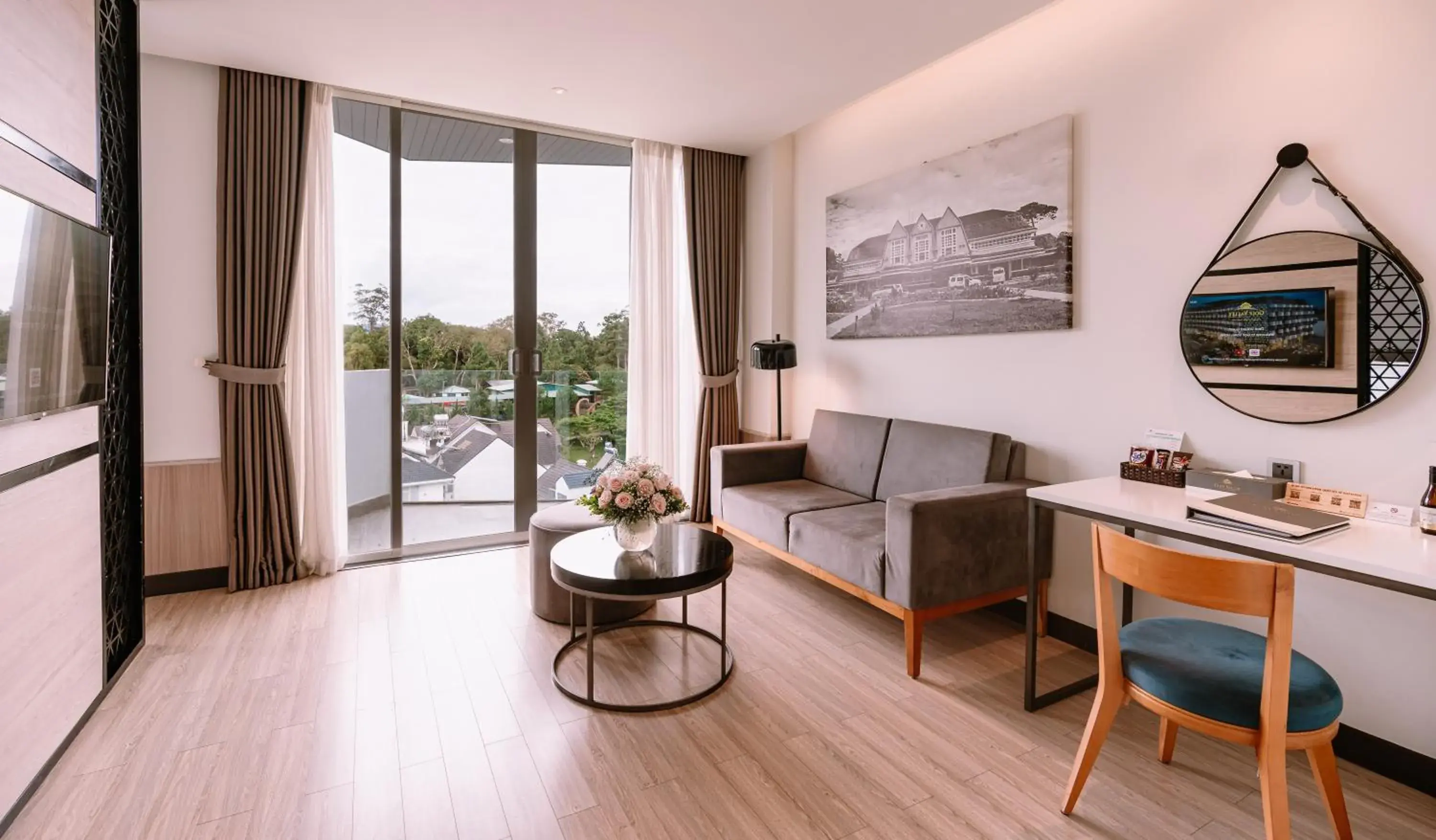 Premium Deluxe Twin Room with Balcony in Golf Valley Hotel Premium Deluxe Twin Room with Balcony in Golf Valley Hotel