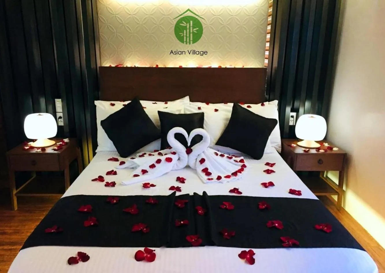 Bed in Asian Village Tagaytay