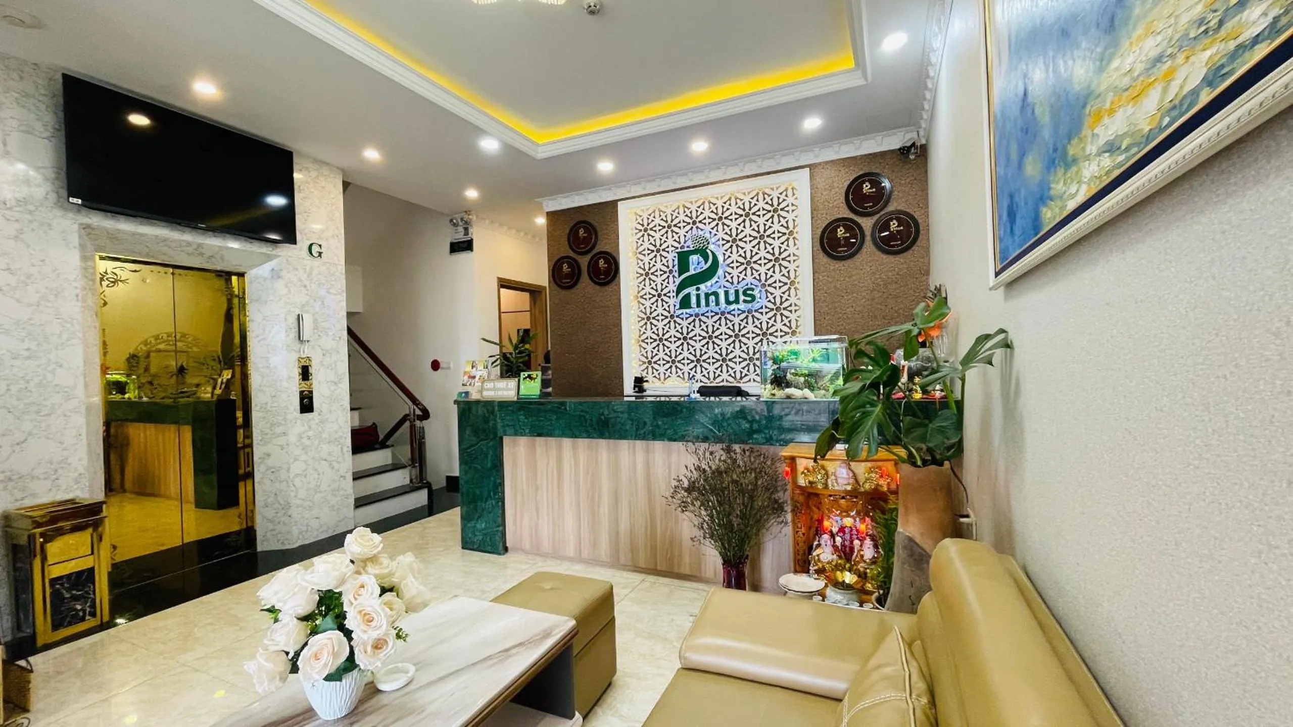 Living room in Pinus Hotel