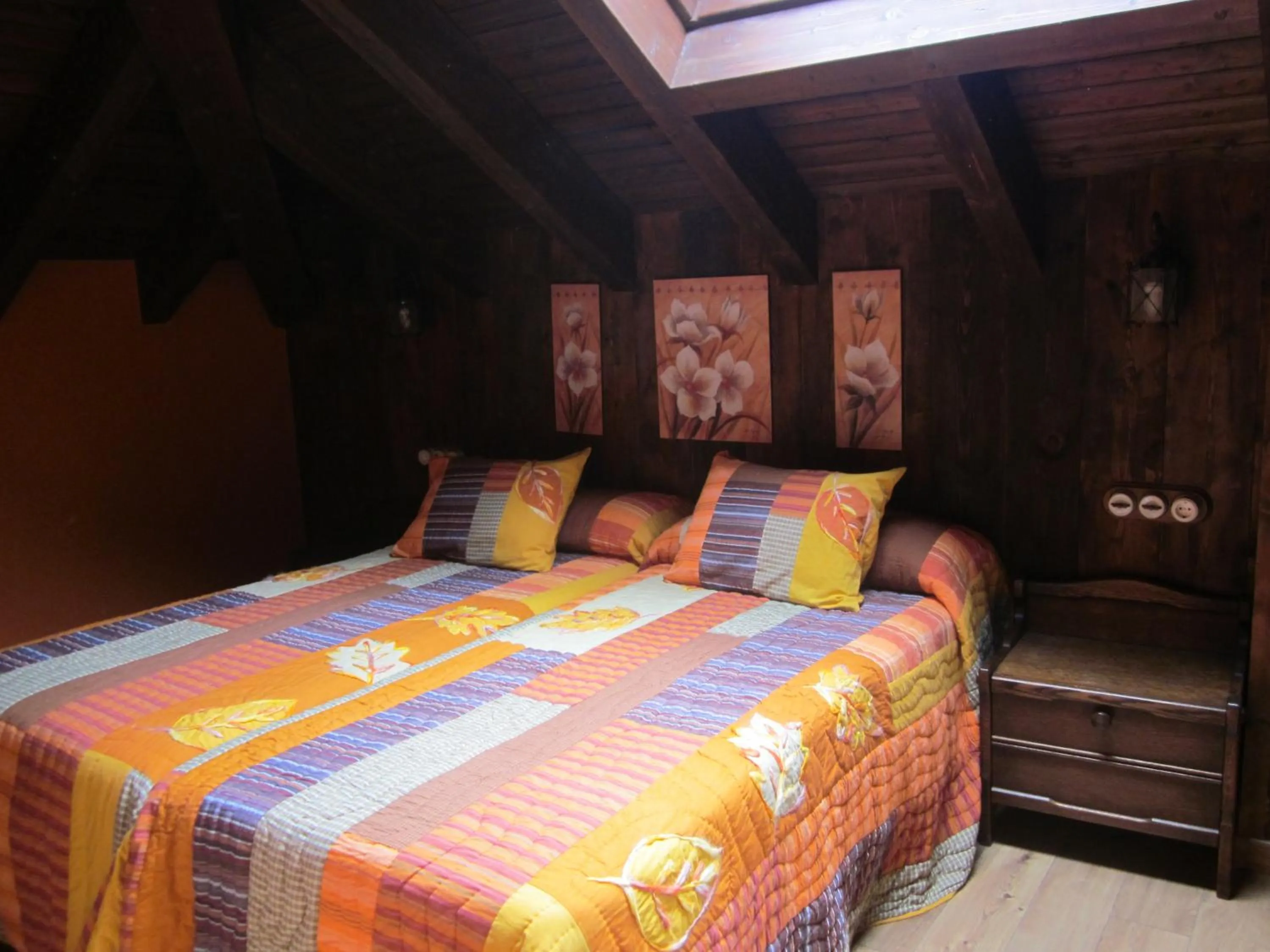 Decorative detail, Bed in El Conventu del Asturcon