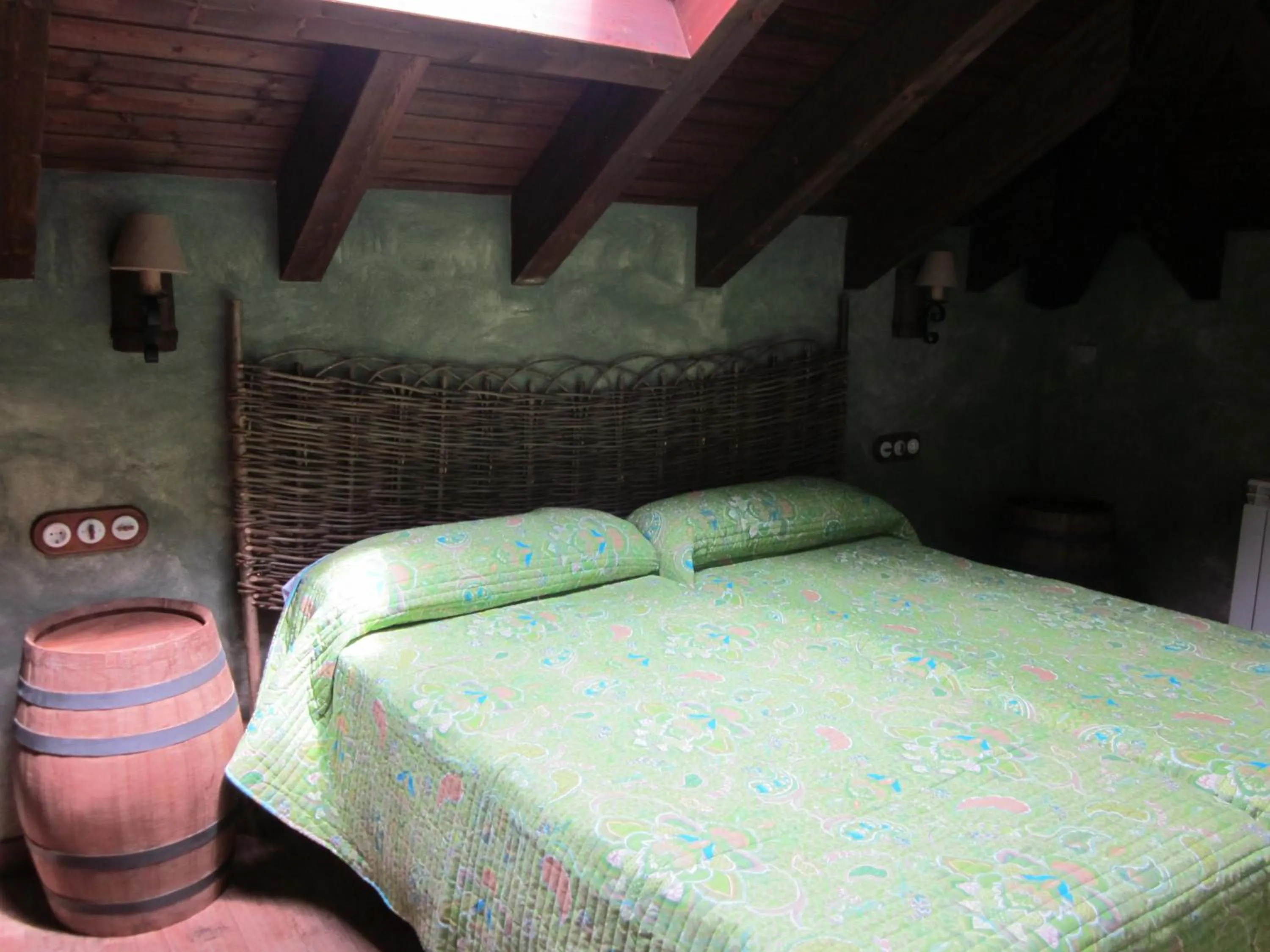 Decorative detail, Bed in El Conventu del Asturcon