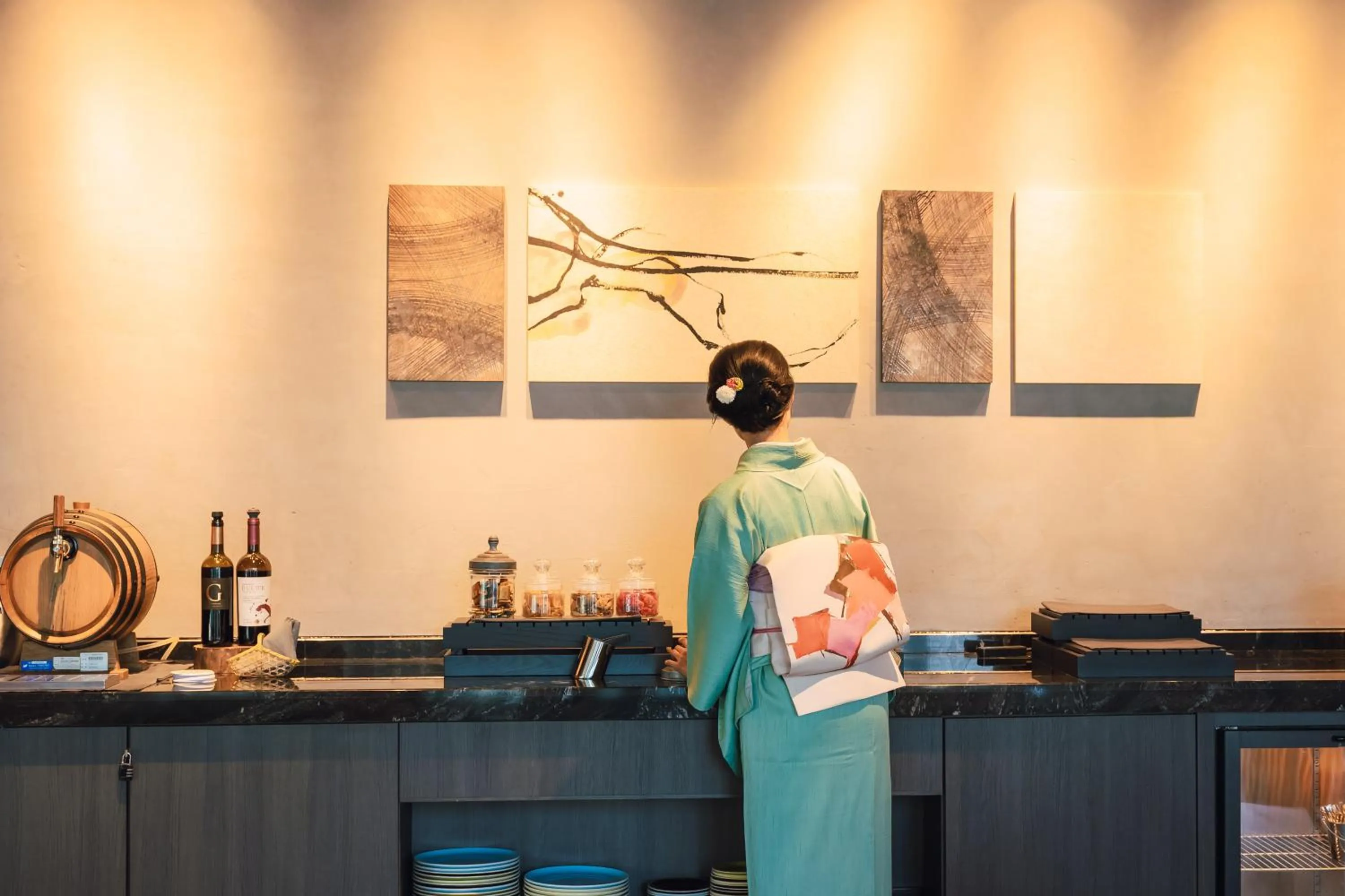 Lounge or bar in Pullman Tokyo Tamachi