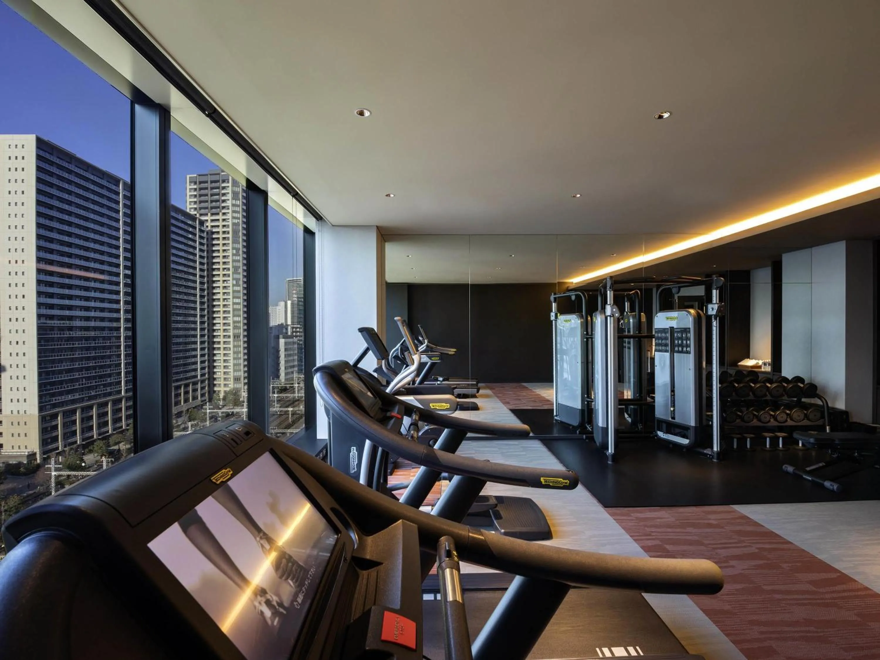Fitness centre/facilities in Pullman Tokyo Tamachi