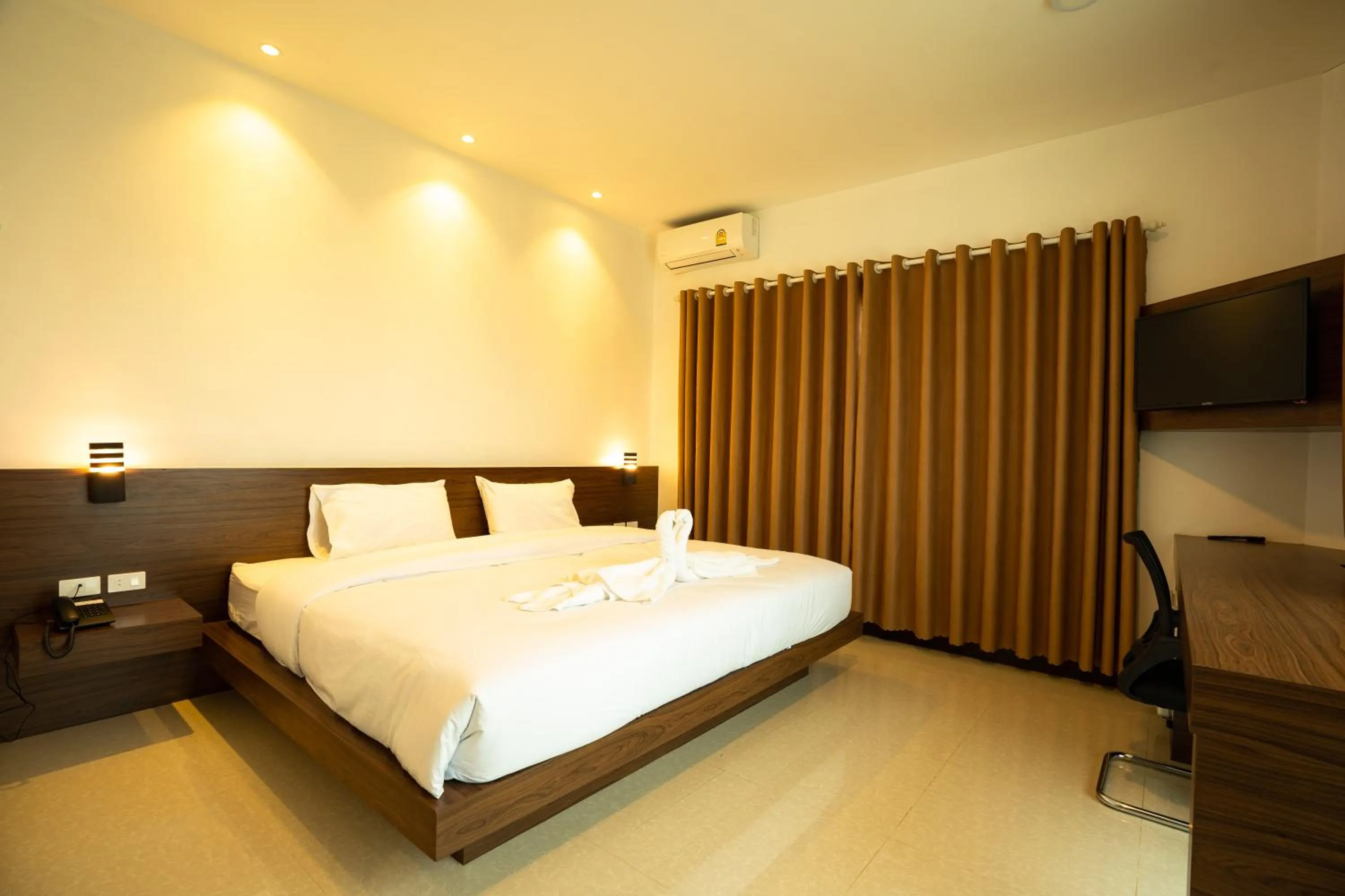 Bedroom, Bed in Intouch Riverside Hotel