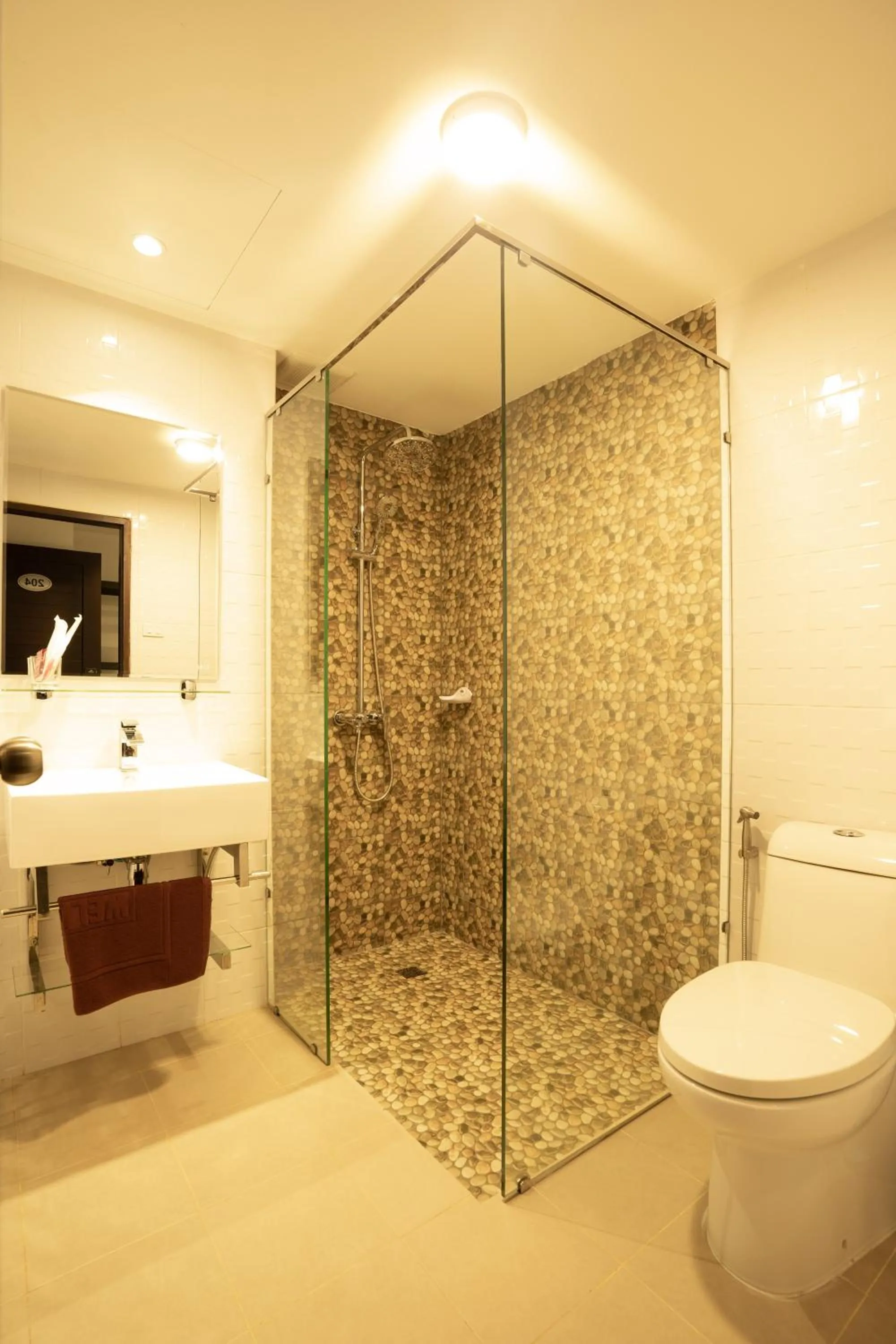 Bathroom in Intouch Riverside Hotel