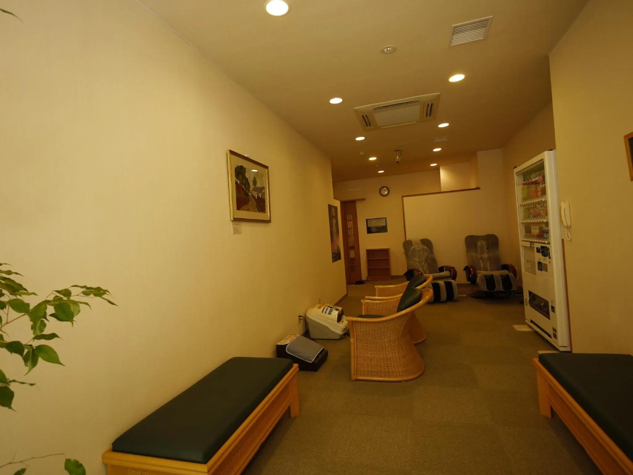 Decorative detail in Hotel Route-Inn Tokoname Ekimae