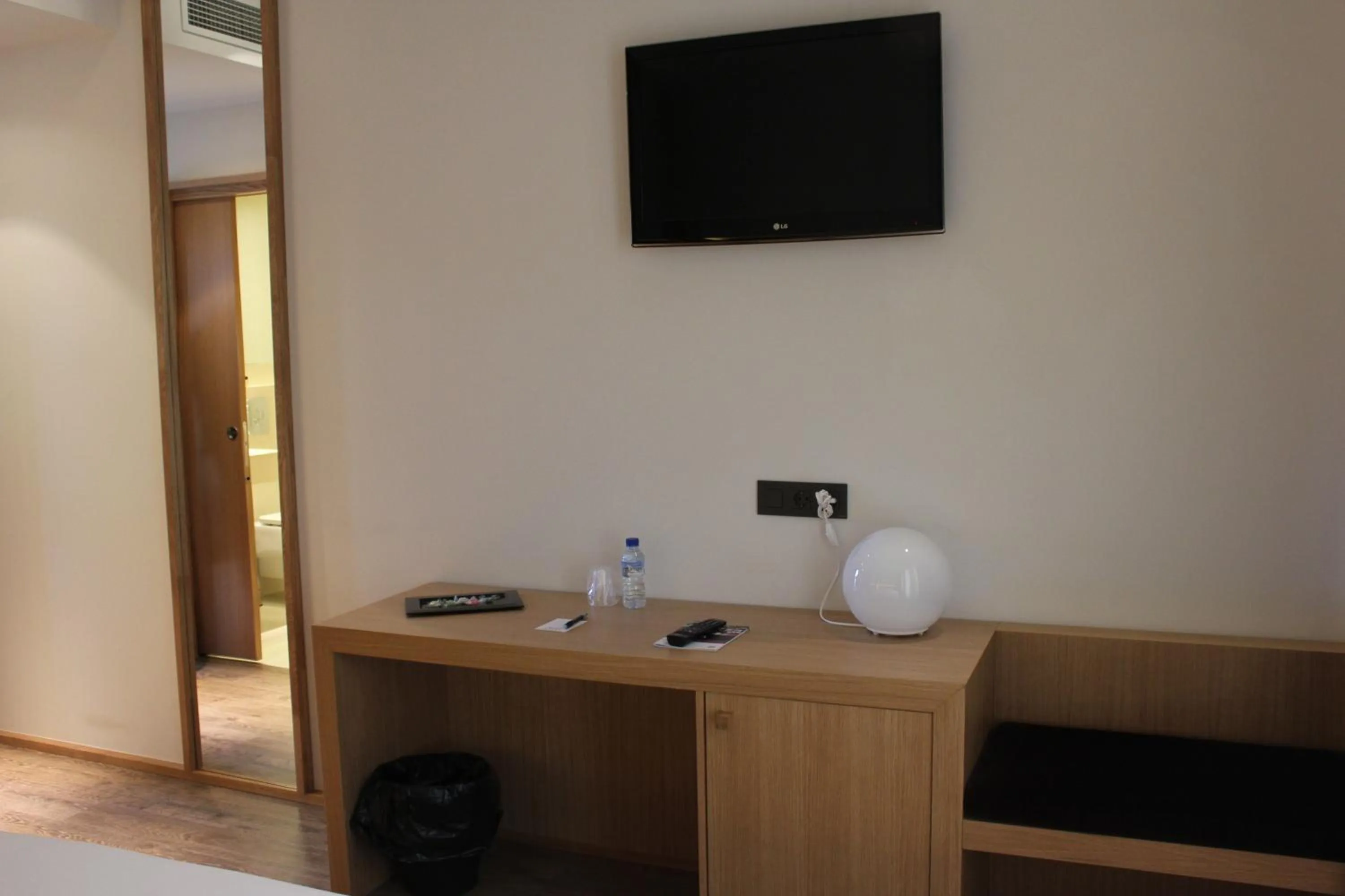 TV and multimedia in Hotel Araba