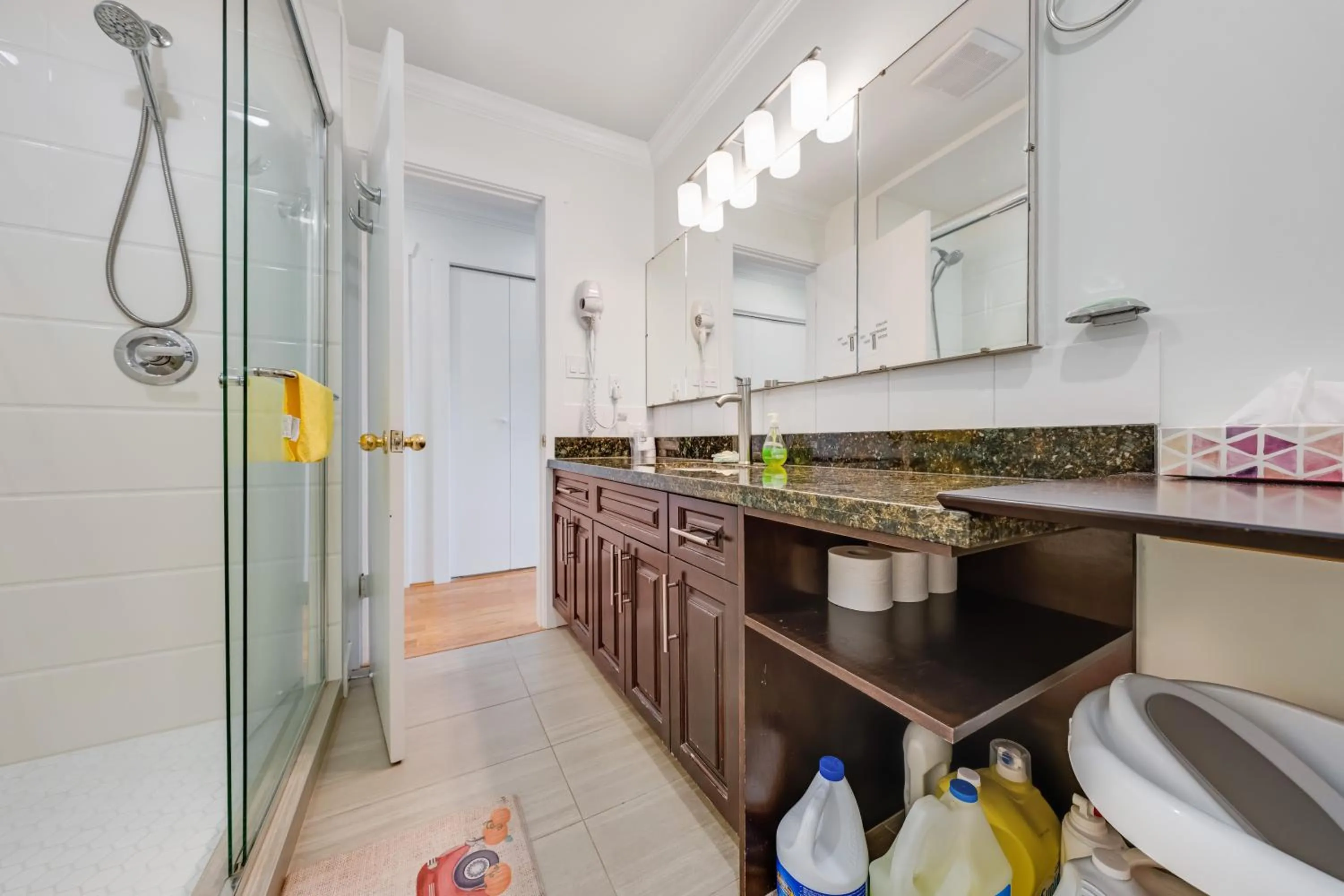 Family Suite in Quite House near the Vancouver Airport