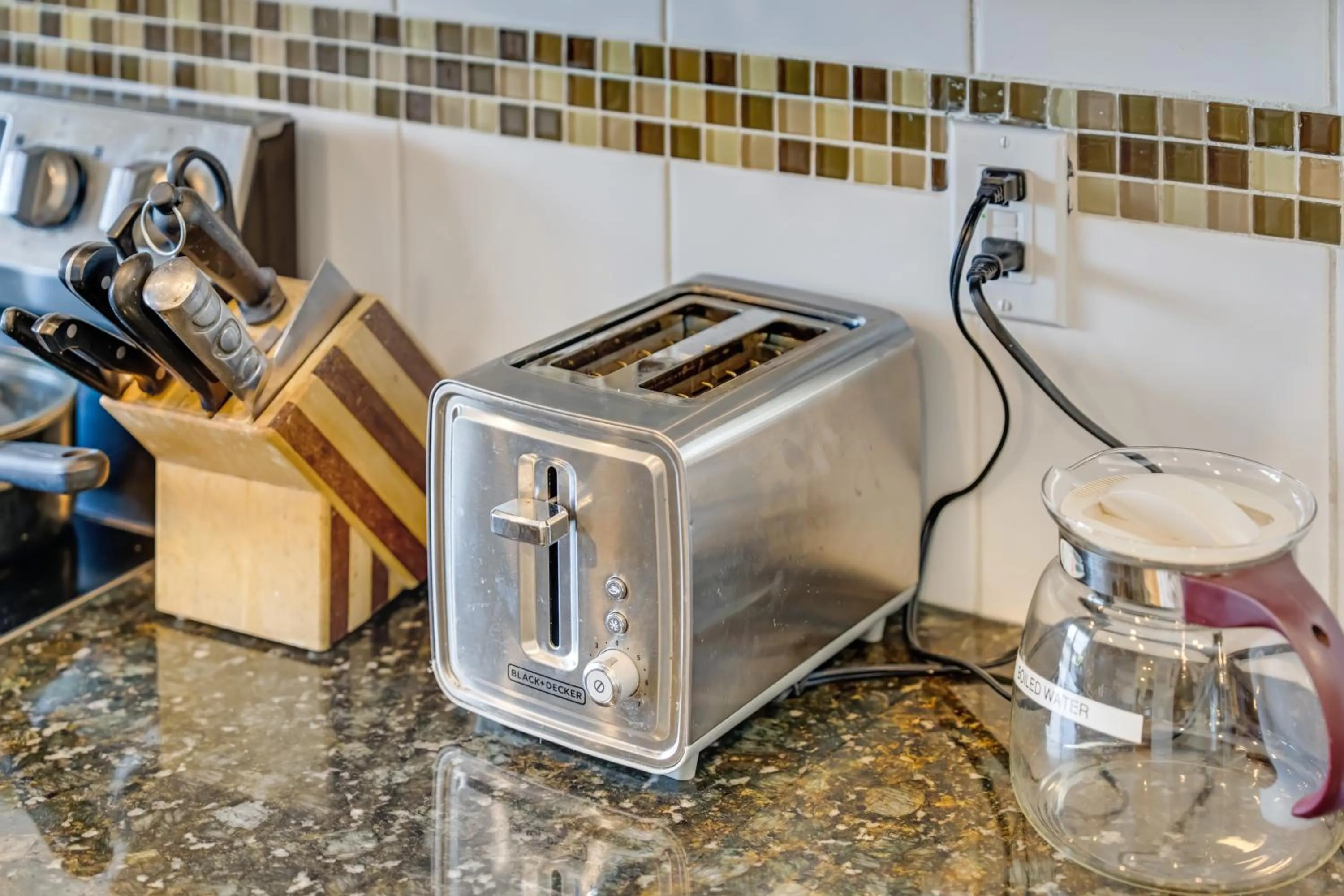 Kitchen or kitchenette in Quite House near the Vancouver Airport