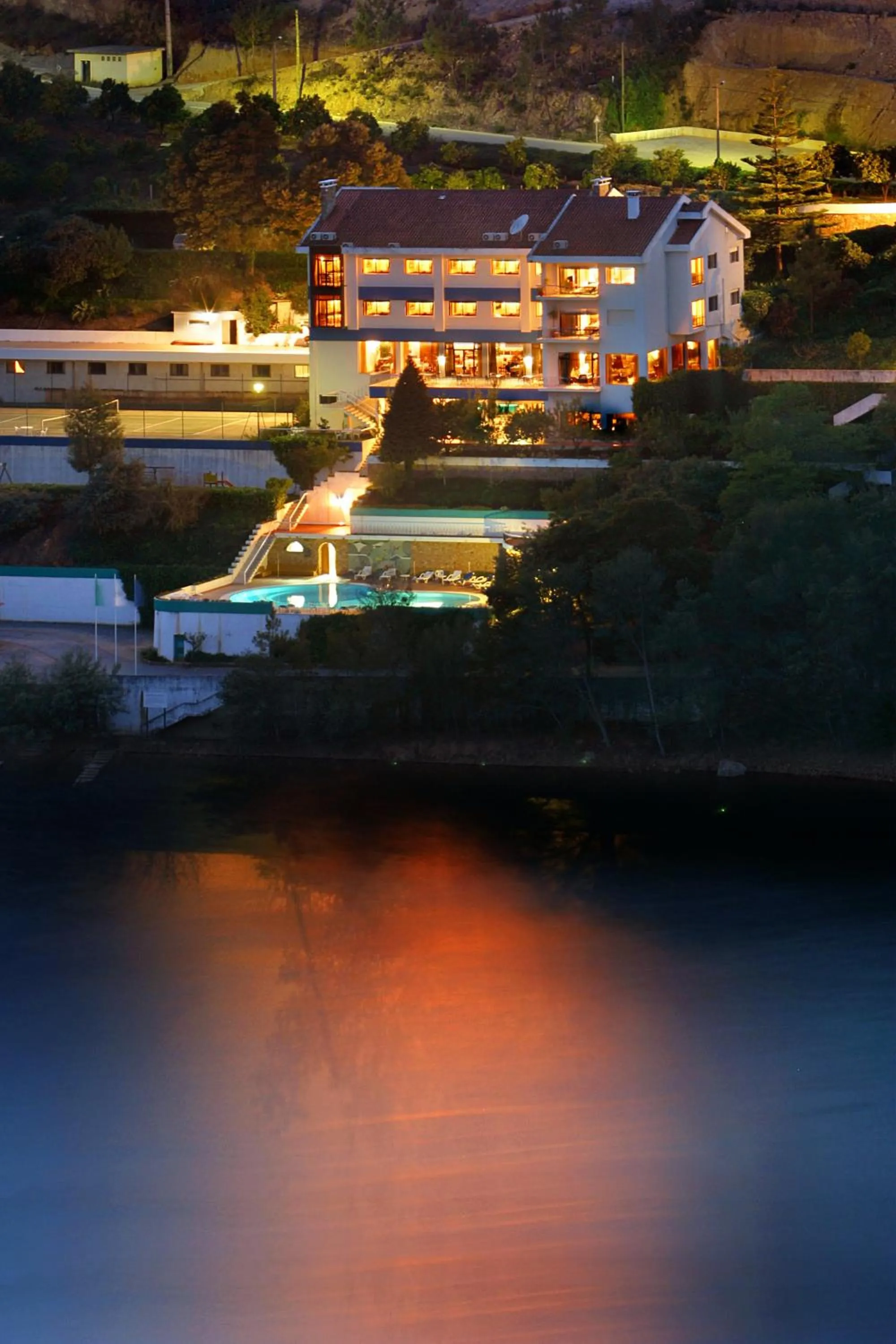 Facade/entrance in Lago Azul Eco Hotel