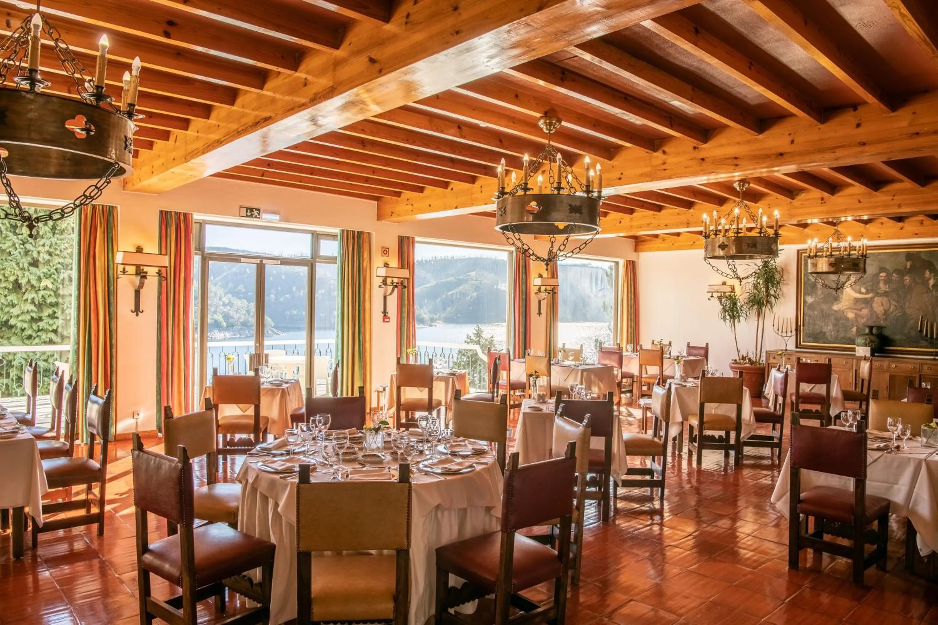 Restaurant/places to eat in Lago Azul Eco Hotel
