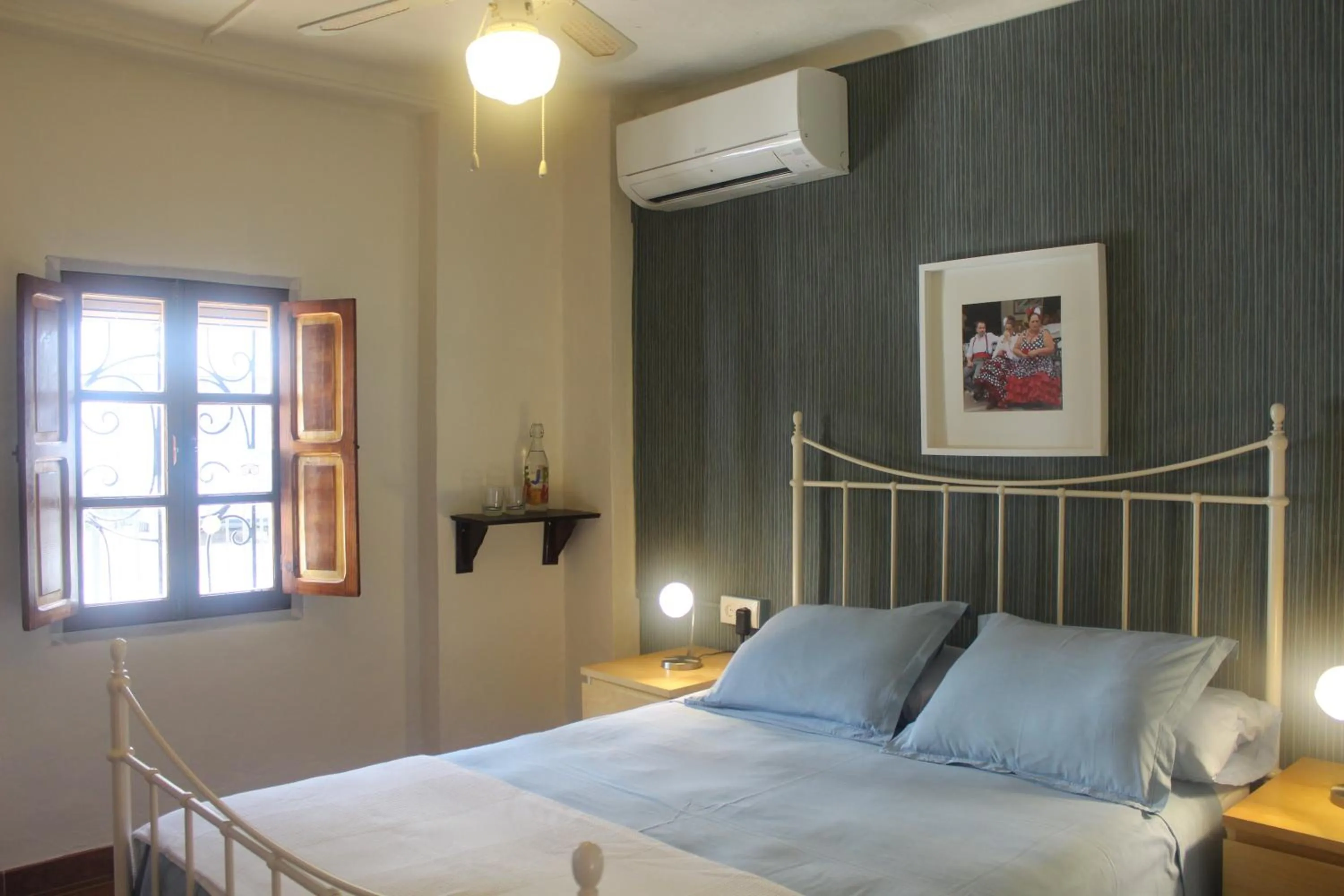 Comfort Double Room with Shower in Casa La Nuez