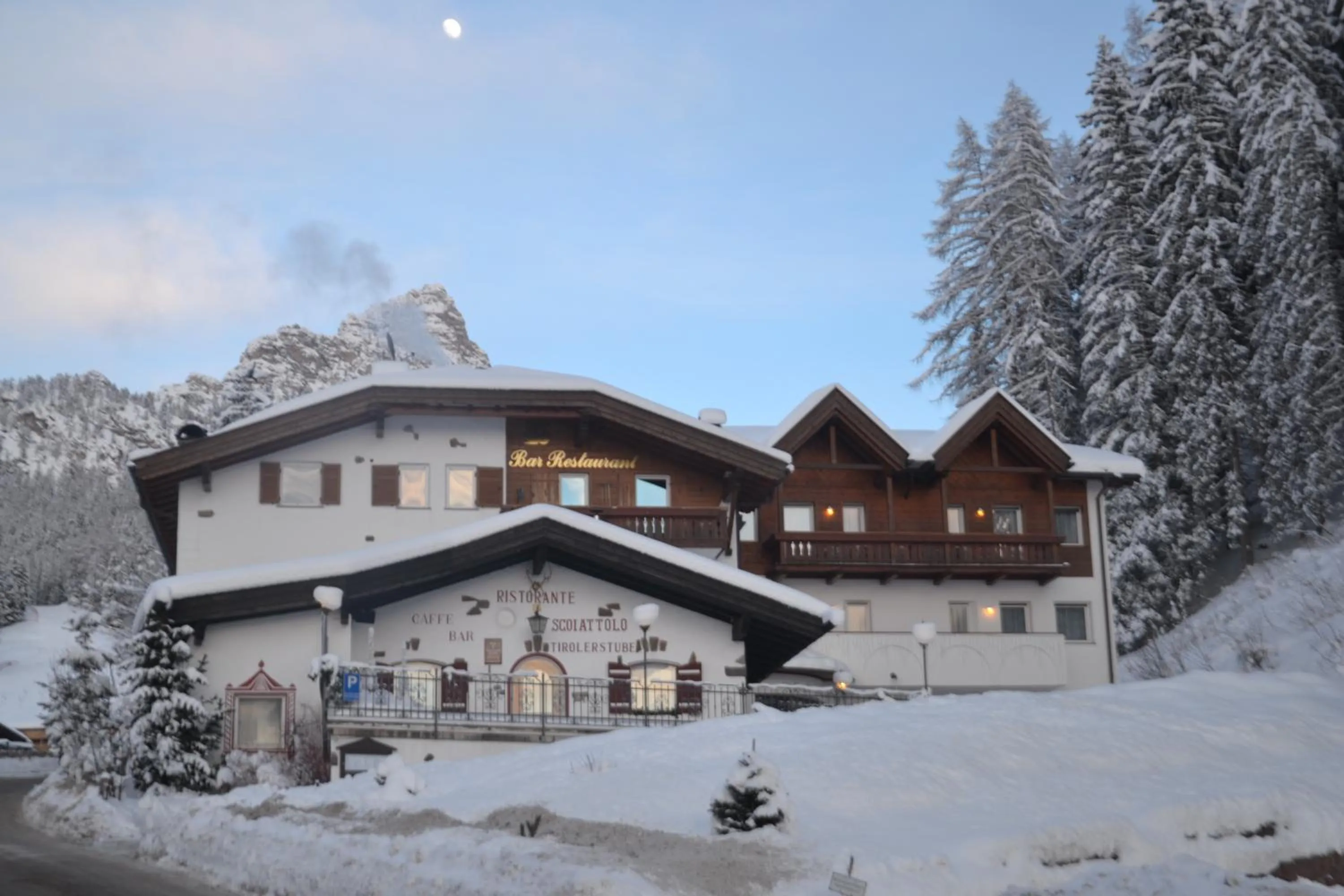 Facade/entrance in Hotel Scoiattolo