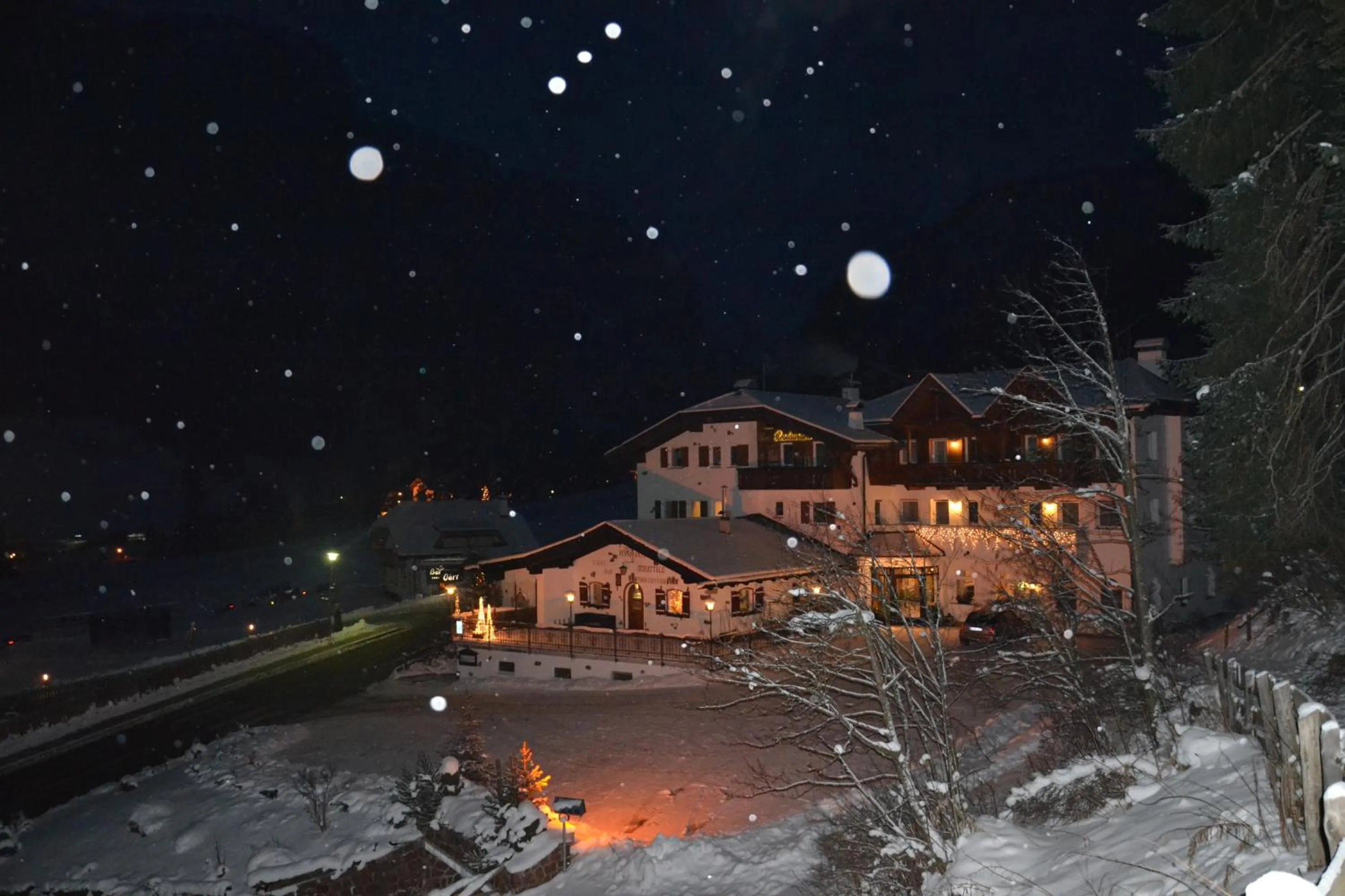 Night in Hotel Scoiattolo