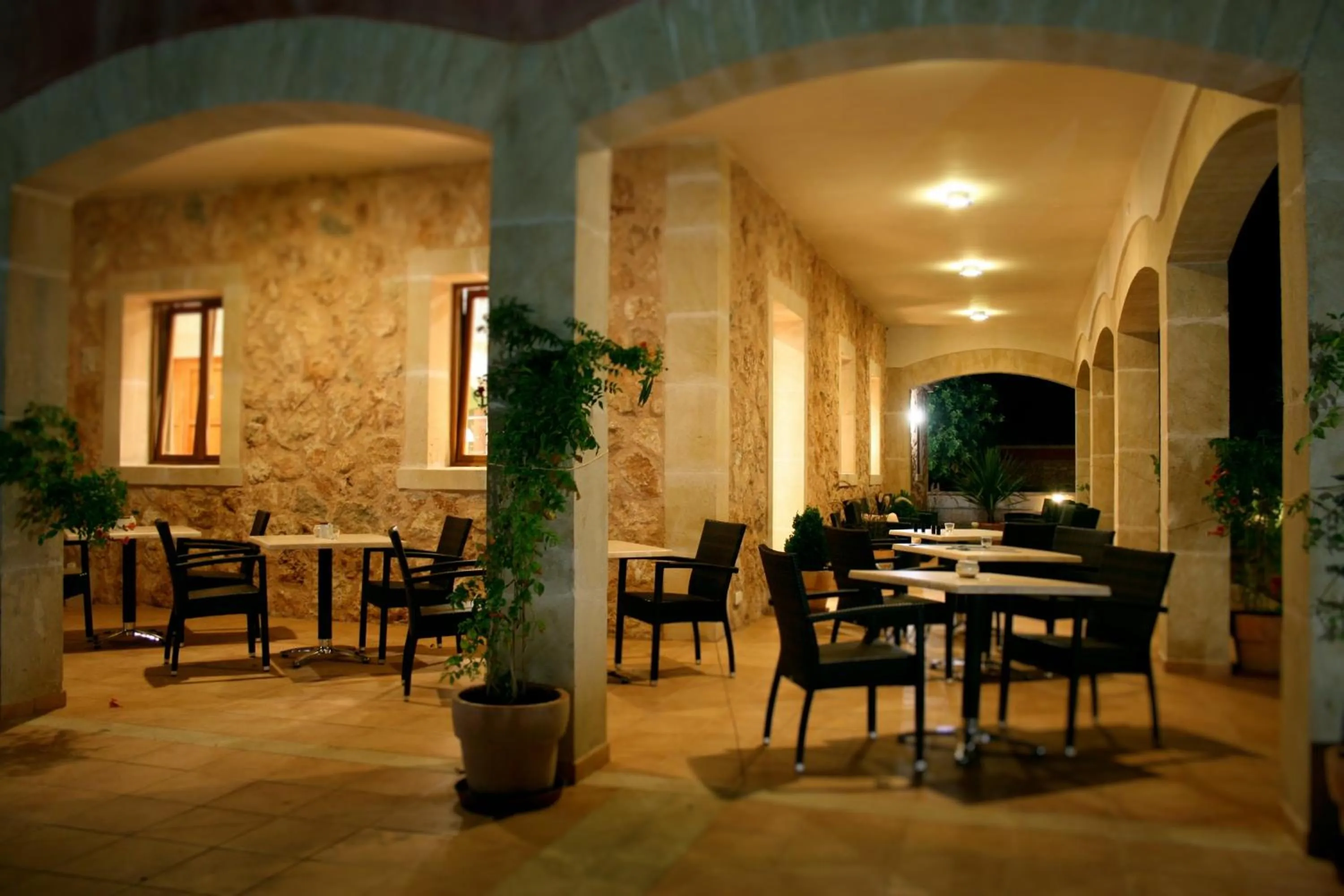 Balcony/Terrace, Restaurant/Places to Eat in Villa Sampoli - Agroturismo Son Sampoli - Adults only