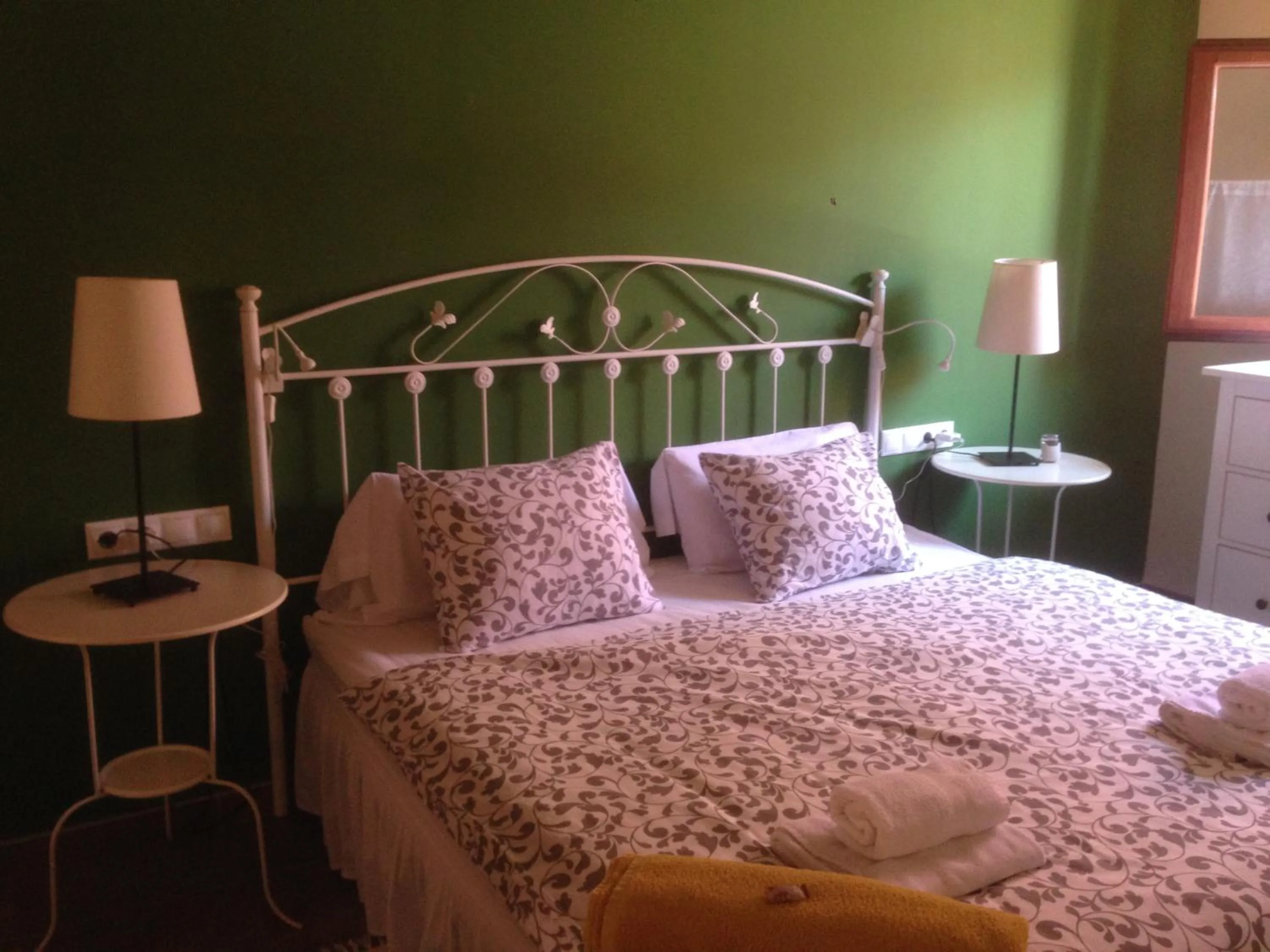 Bed in Villa Sampoli - Agroturismo Son Sampoli - Adults only