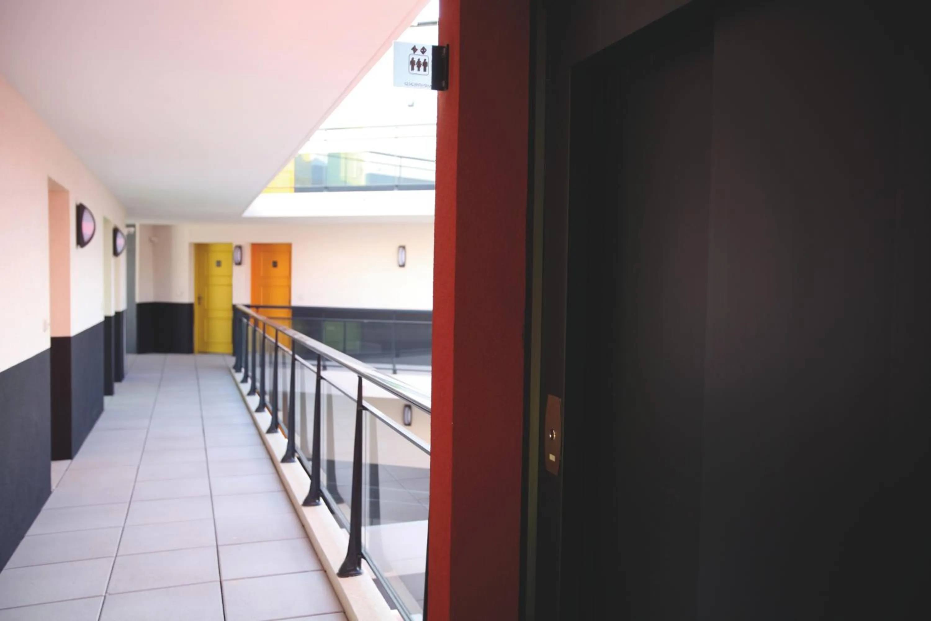 Facade/entrance in Résidence Les Portes d'Espagne