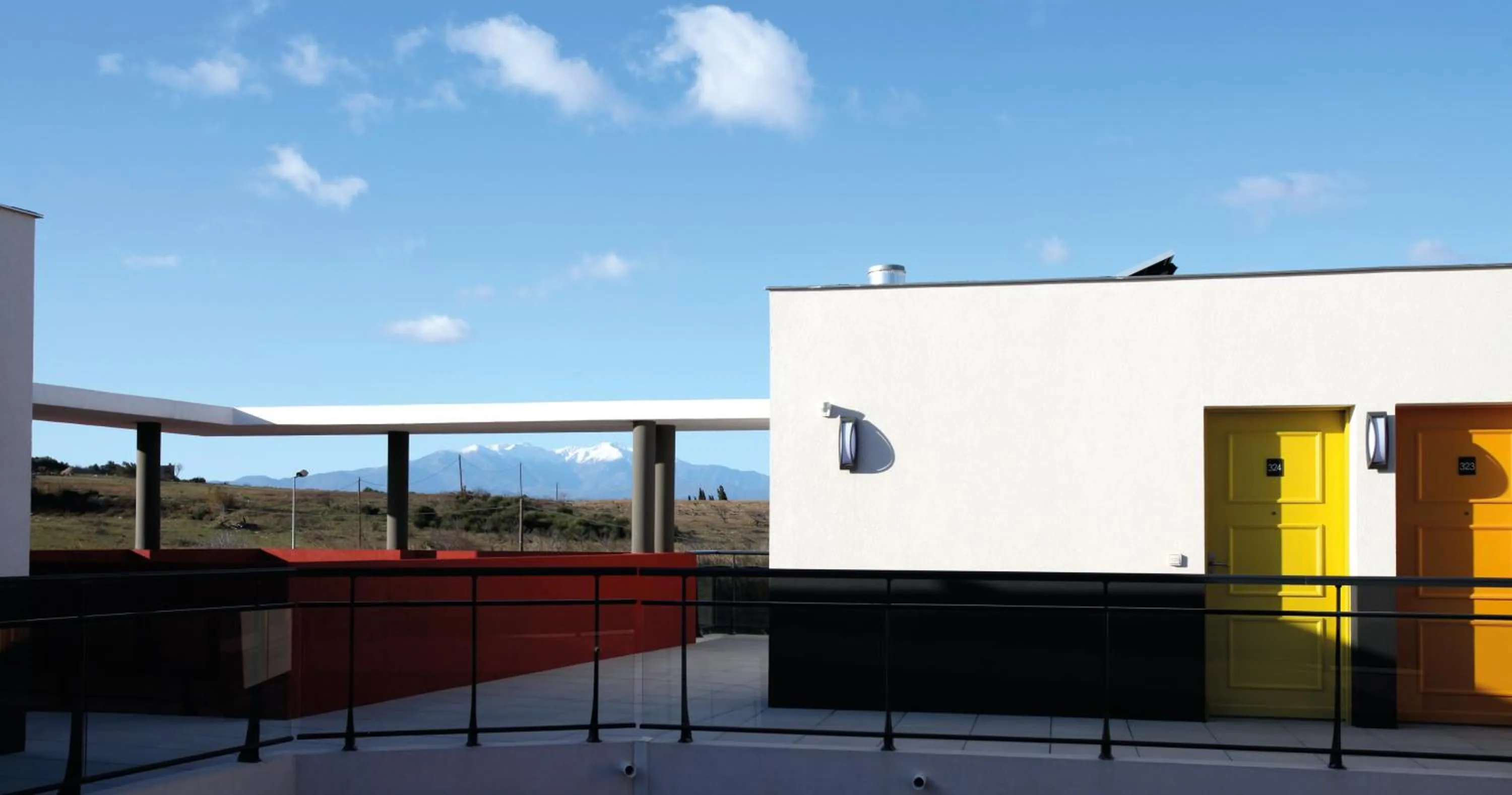 Garden view in Résidence Les Portes d'Espagne