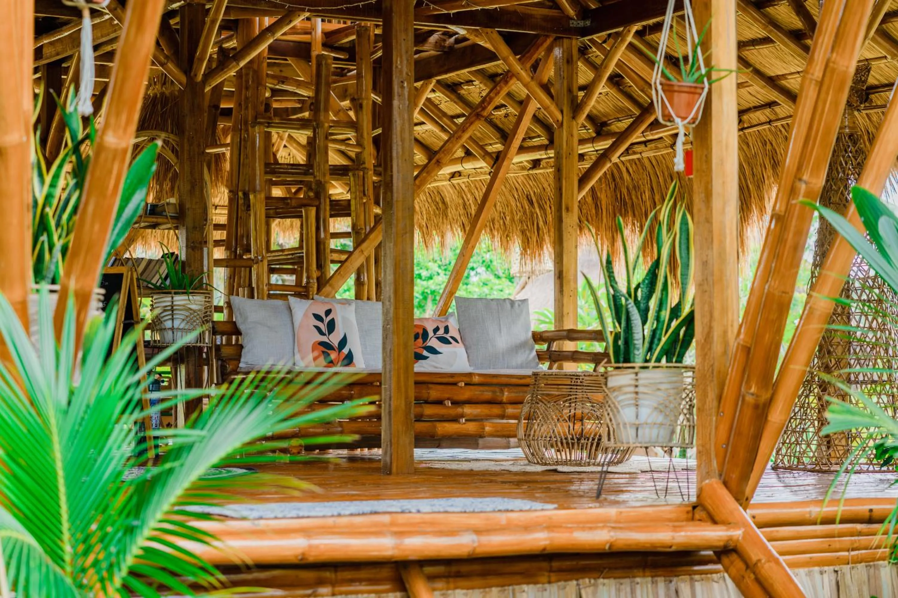 Property building in Tongo Hill Cottages