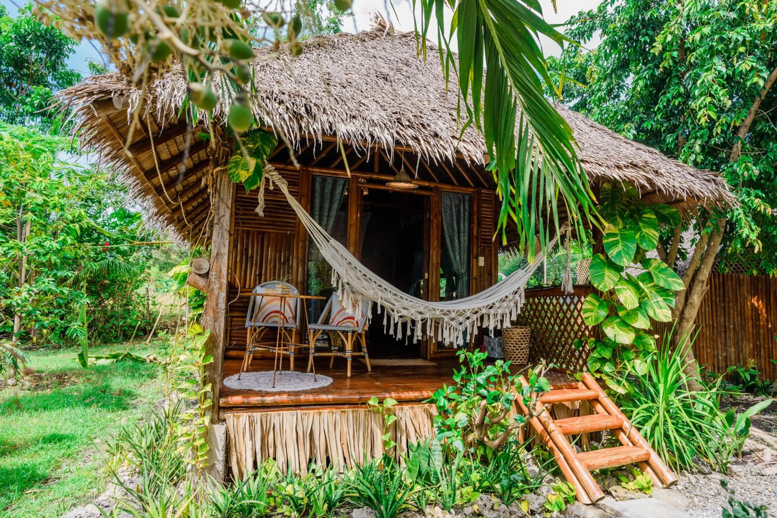 Property building in Tongo Hill Cottages