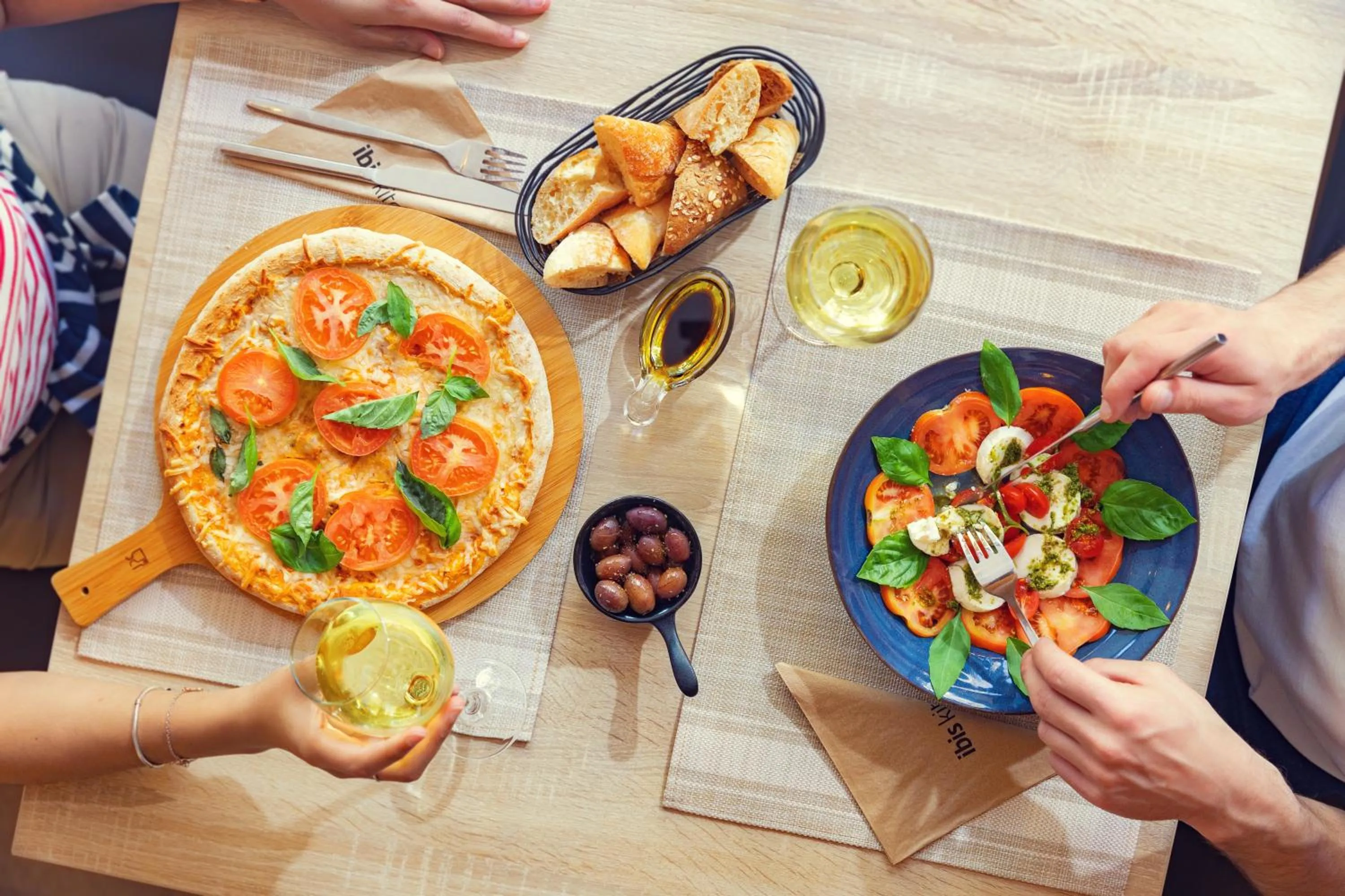 Restaurant/places to eat in Ibis Styles Lisboa Centro Liberdade NE