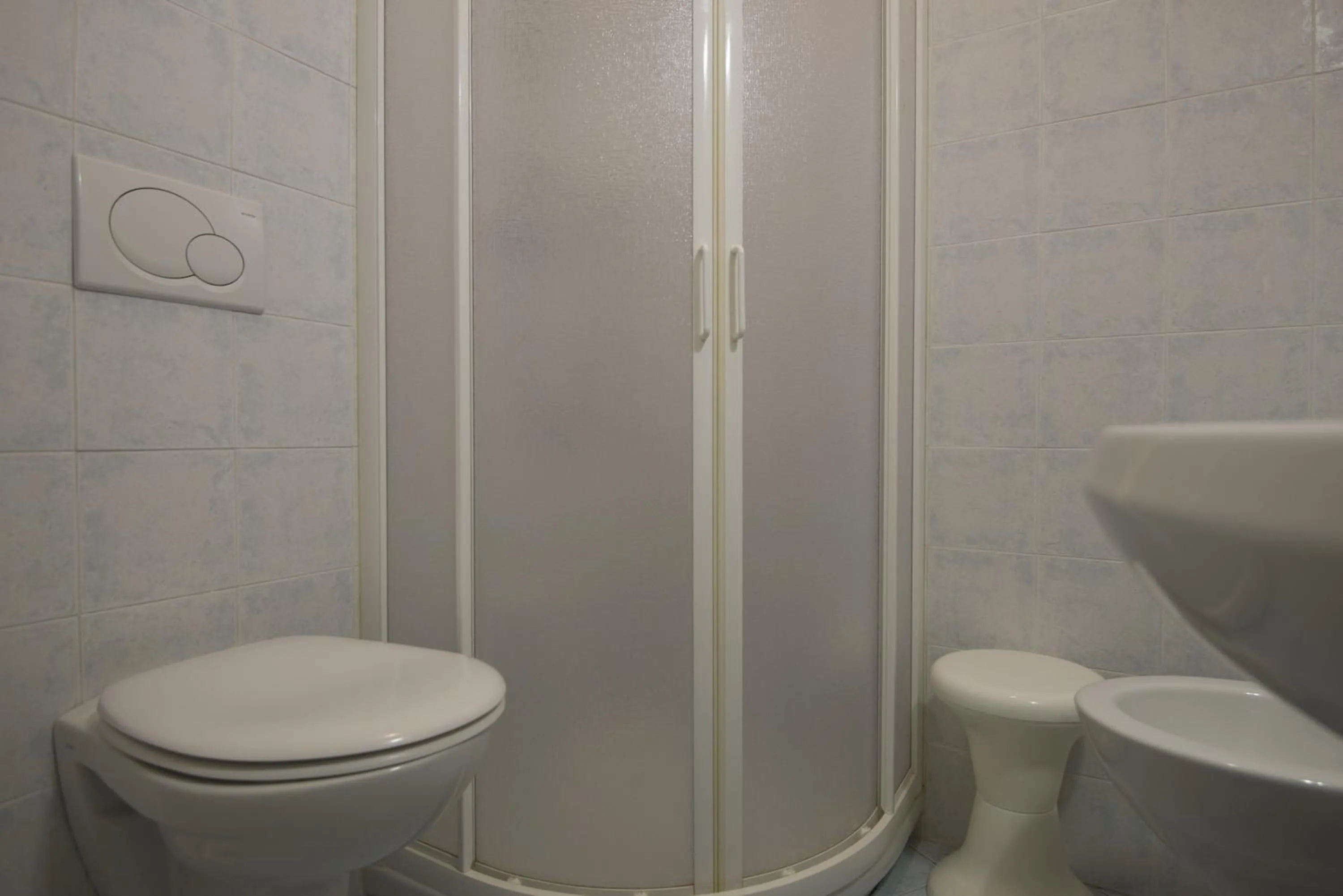 Shower in Hotel Airone