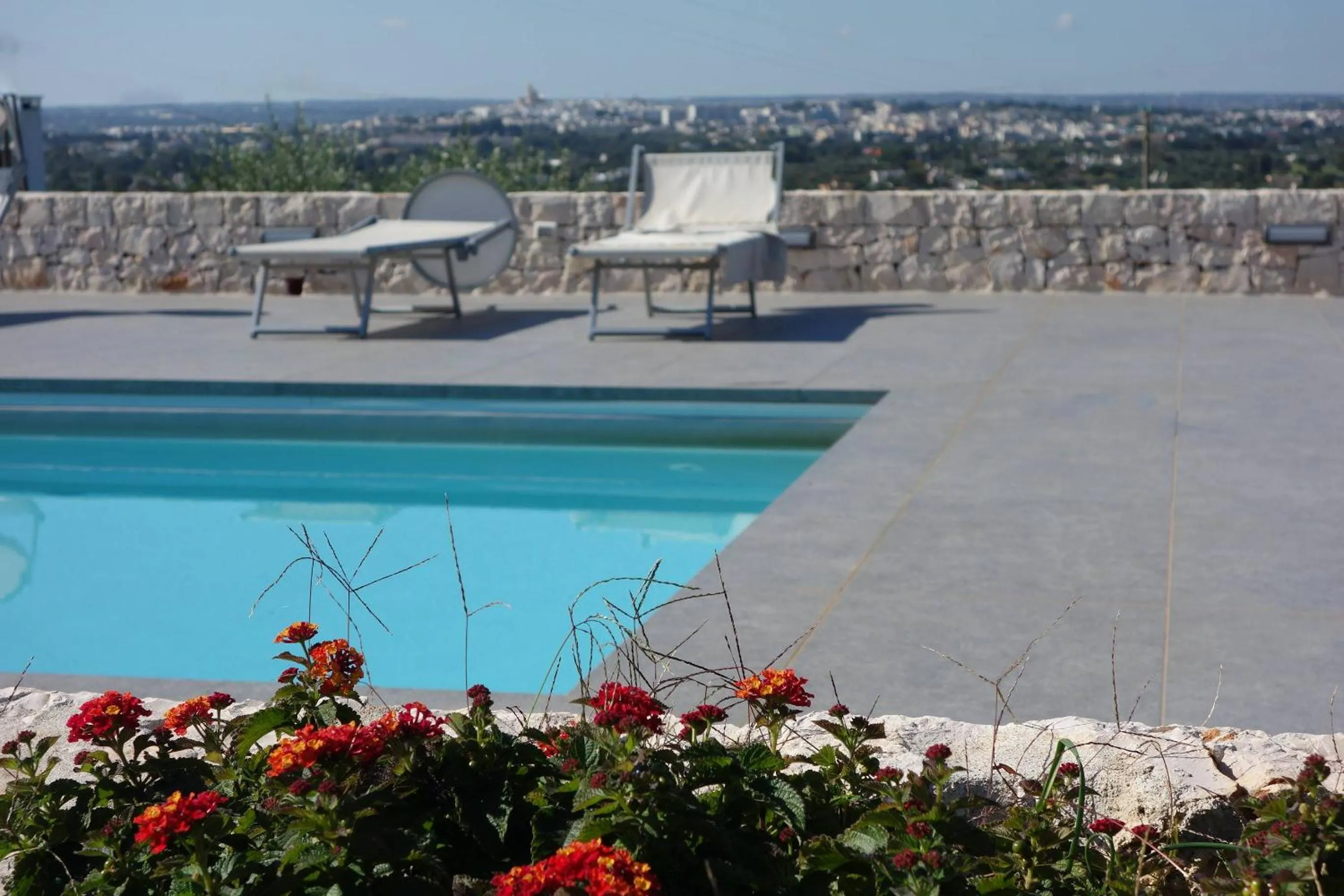 Pool view in Masseria Serralta