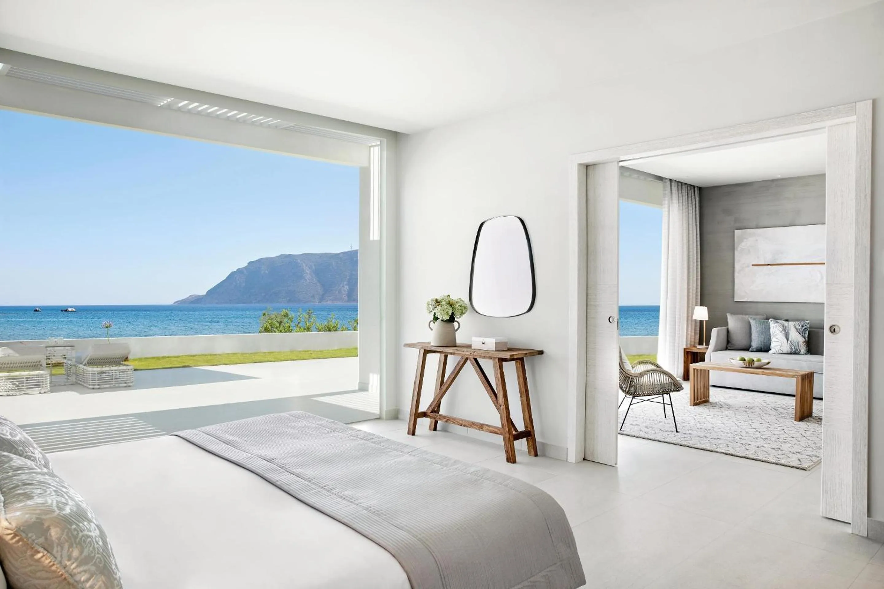 Photo of the whole room, Bed in Ikos Aria