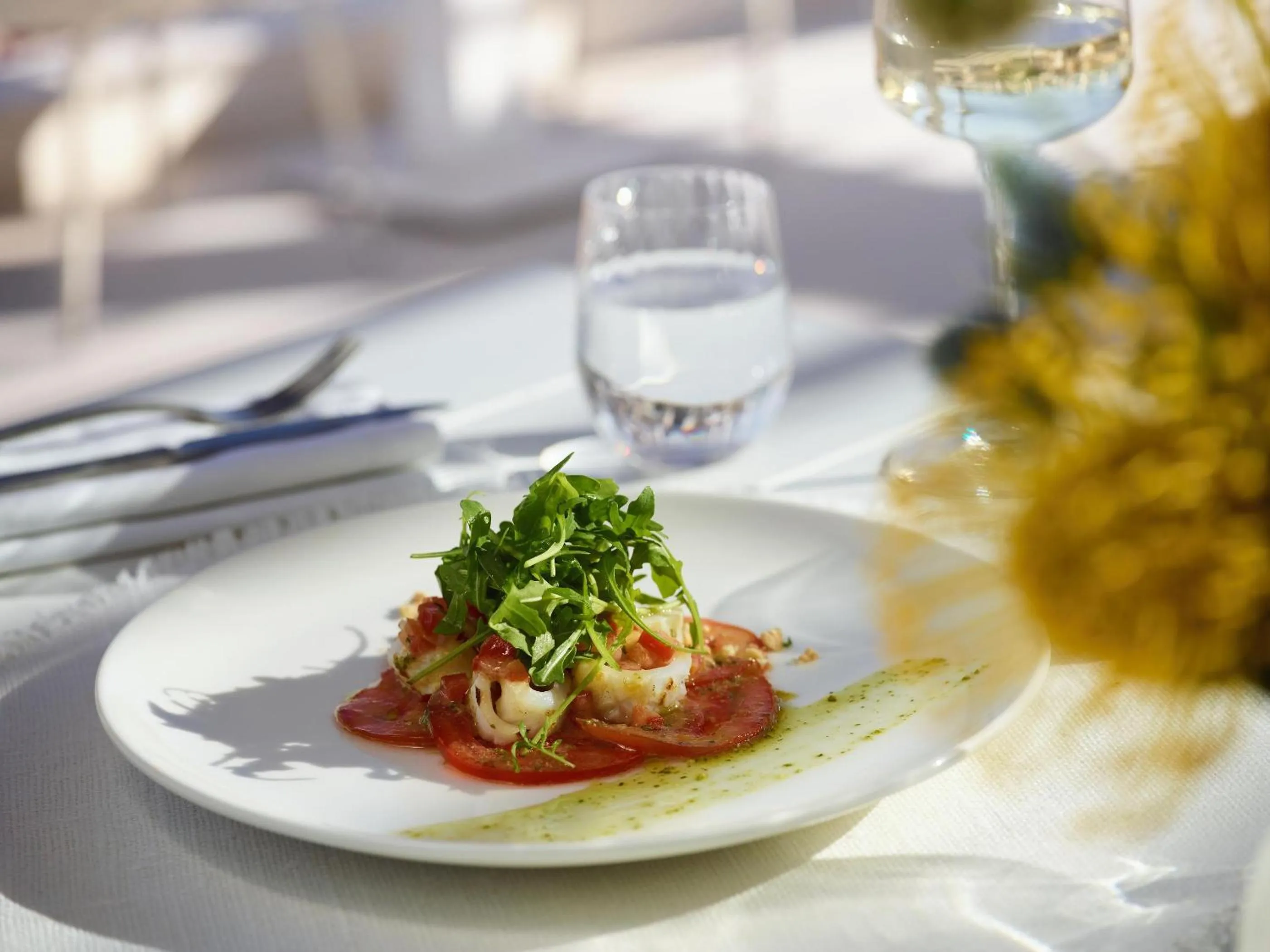 Restaurant/places to eat in Ikos Aria