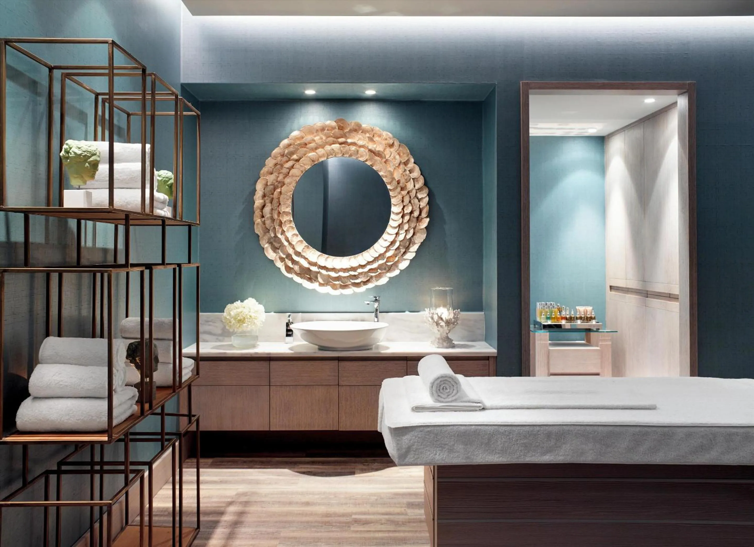 Spa and wellness centre/facilities, Bed in Ikos Aria