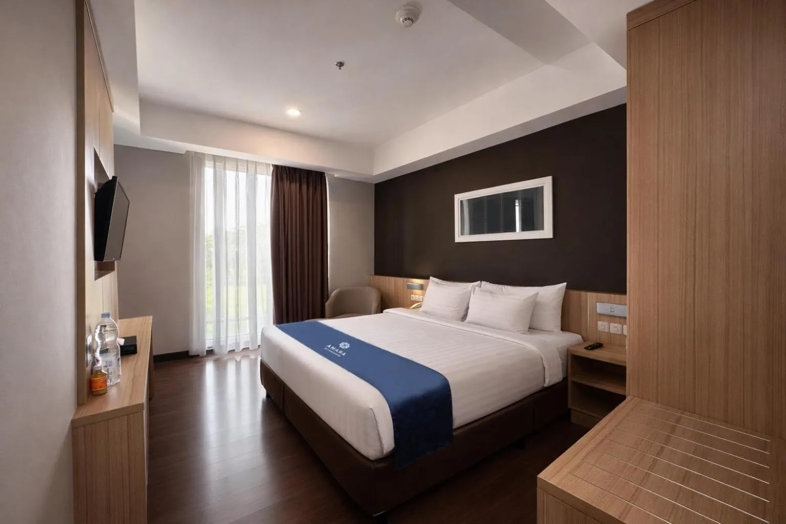 Bedroom, Bed in Anara Sky Kualanamu Hotel