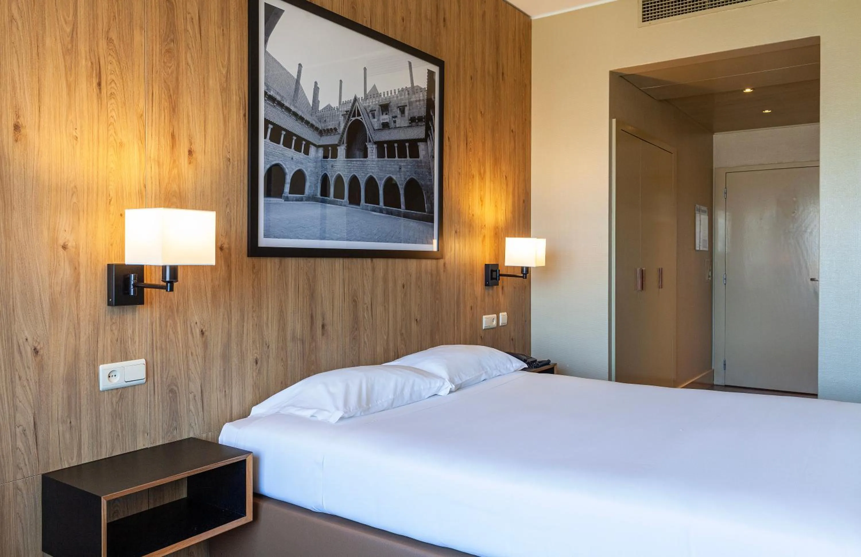 Bedroom, Bed in Hotel Fundador