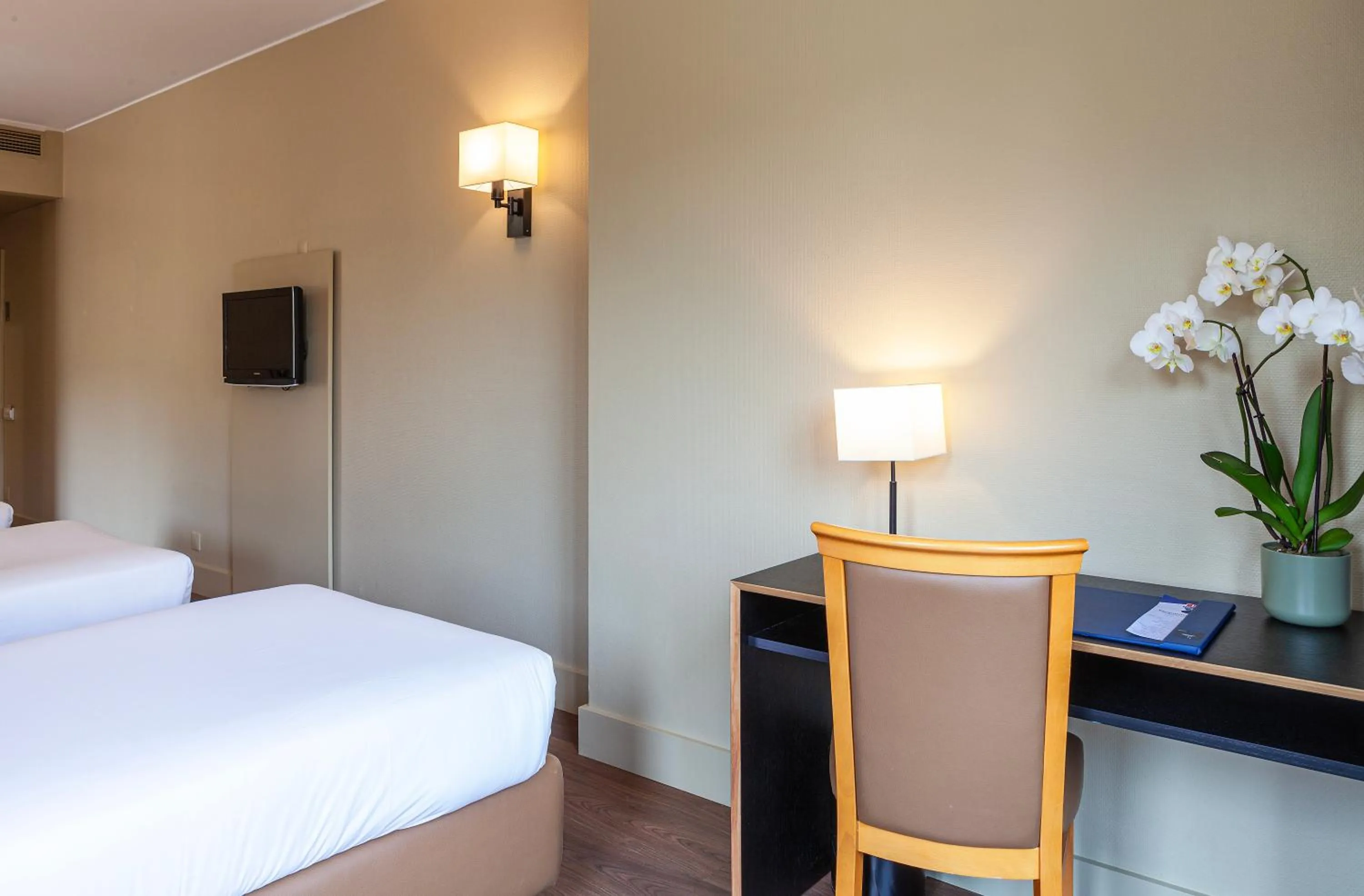 Bedroom, Bed in Hotel Fundador