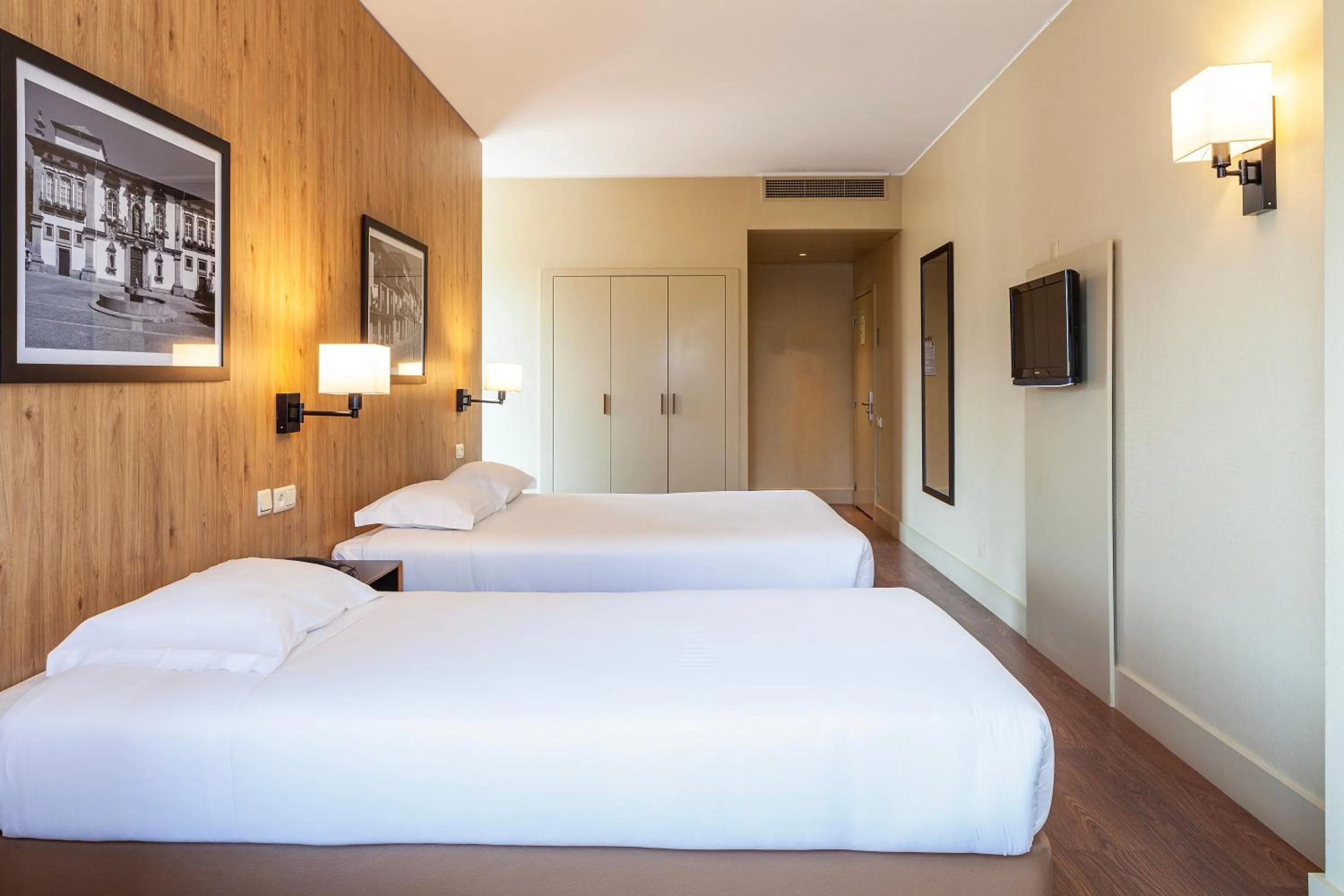 Bedroom, Bed in Hotel Fundador