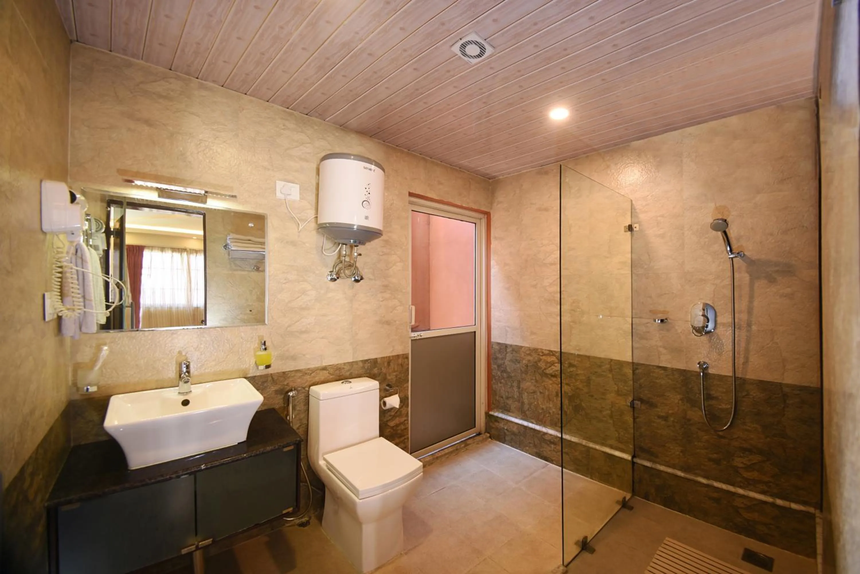 Bathroom in Hotel Jampa