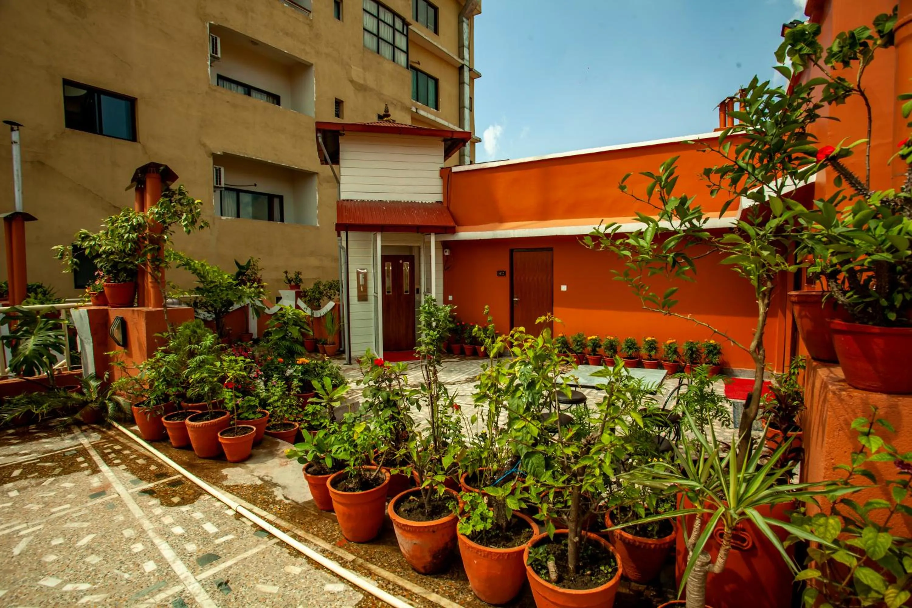 Property building in Hotel Jampa