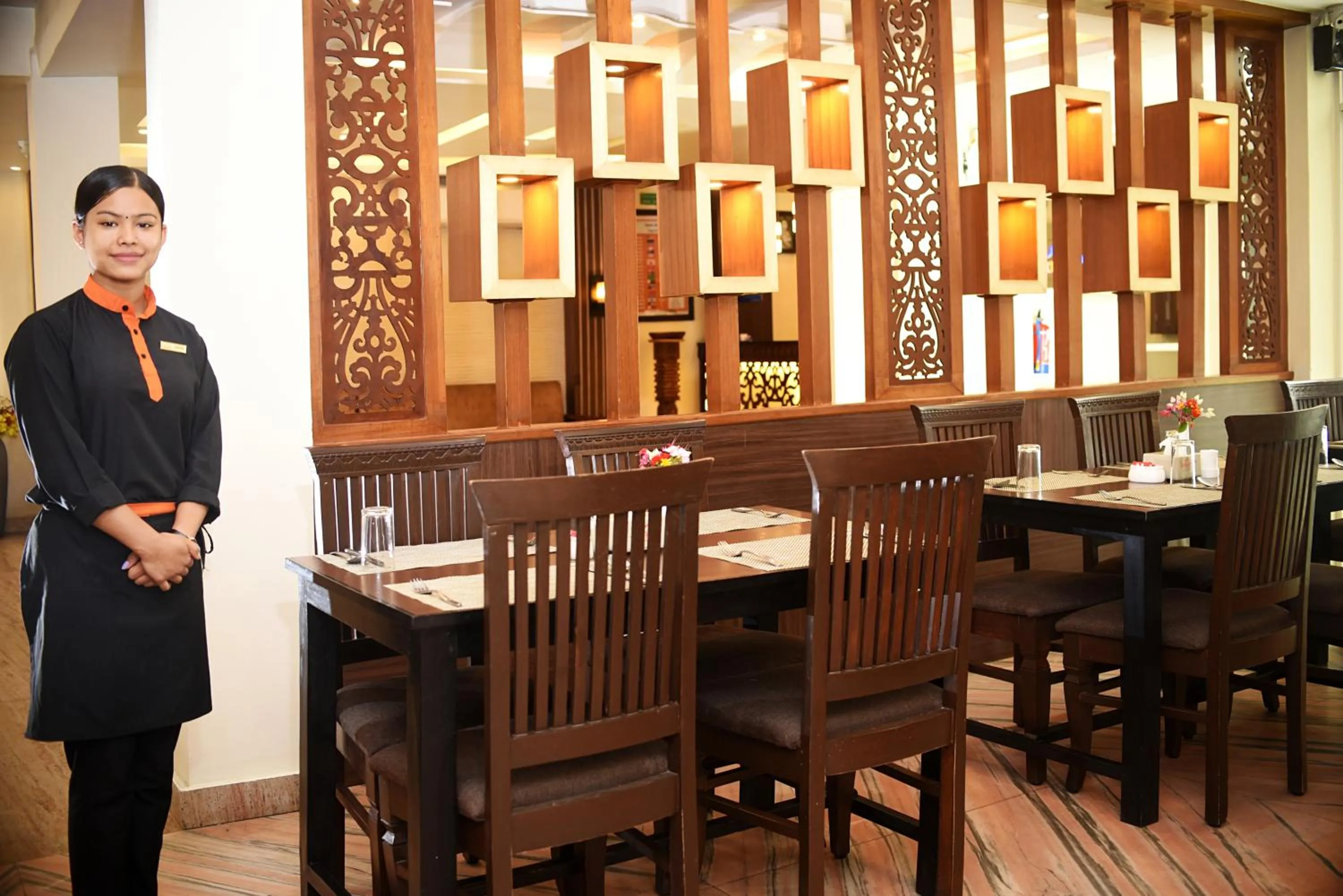 Restaurant/places to eat in Hotel Jampa
