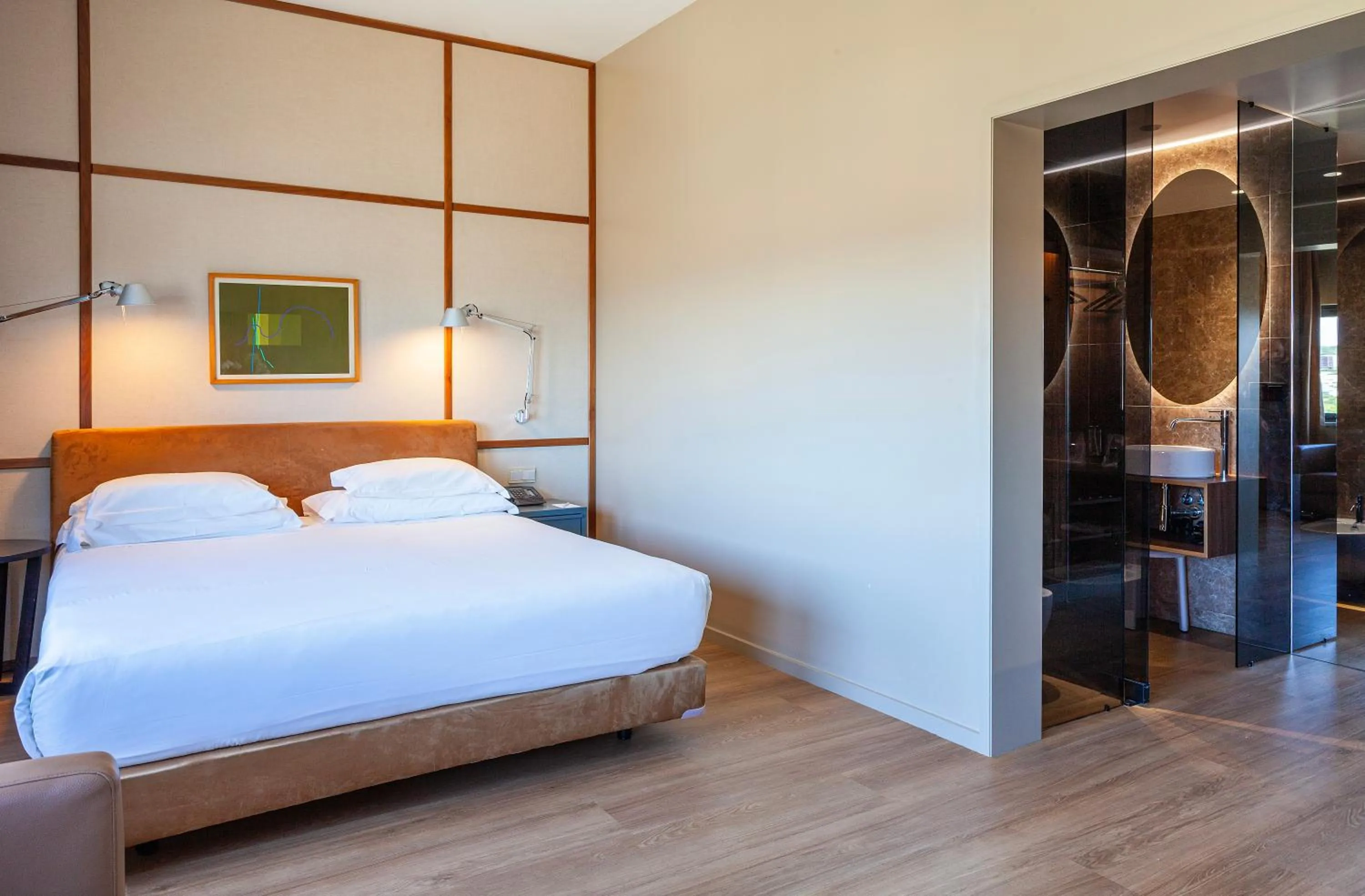 Bed in Hotel de Guimaraes Business & SPA