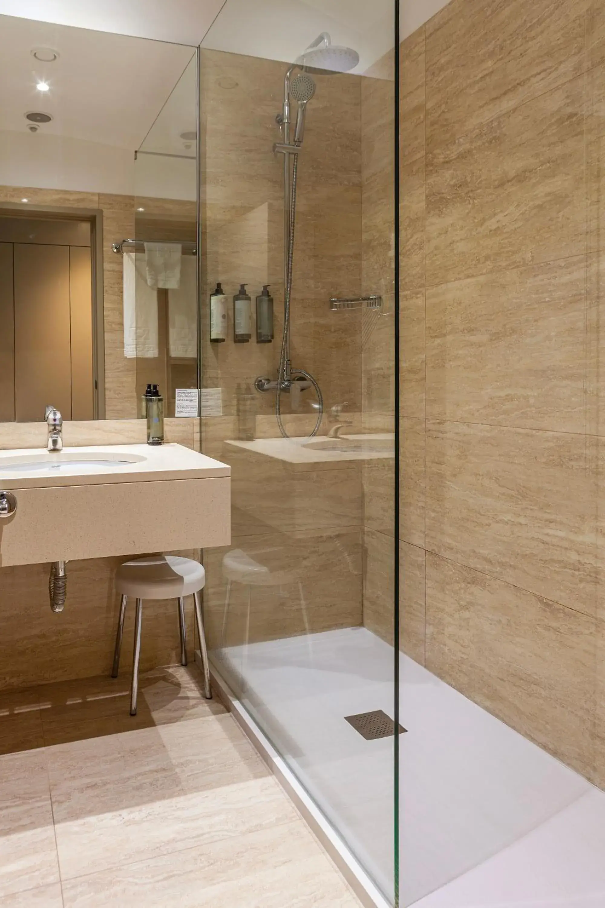 Twin Room - single occupancy in Hotel de Guimaraes Business & SPA Twin Room - single occupancy in Hotel de Guimaraes Business & SPA