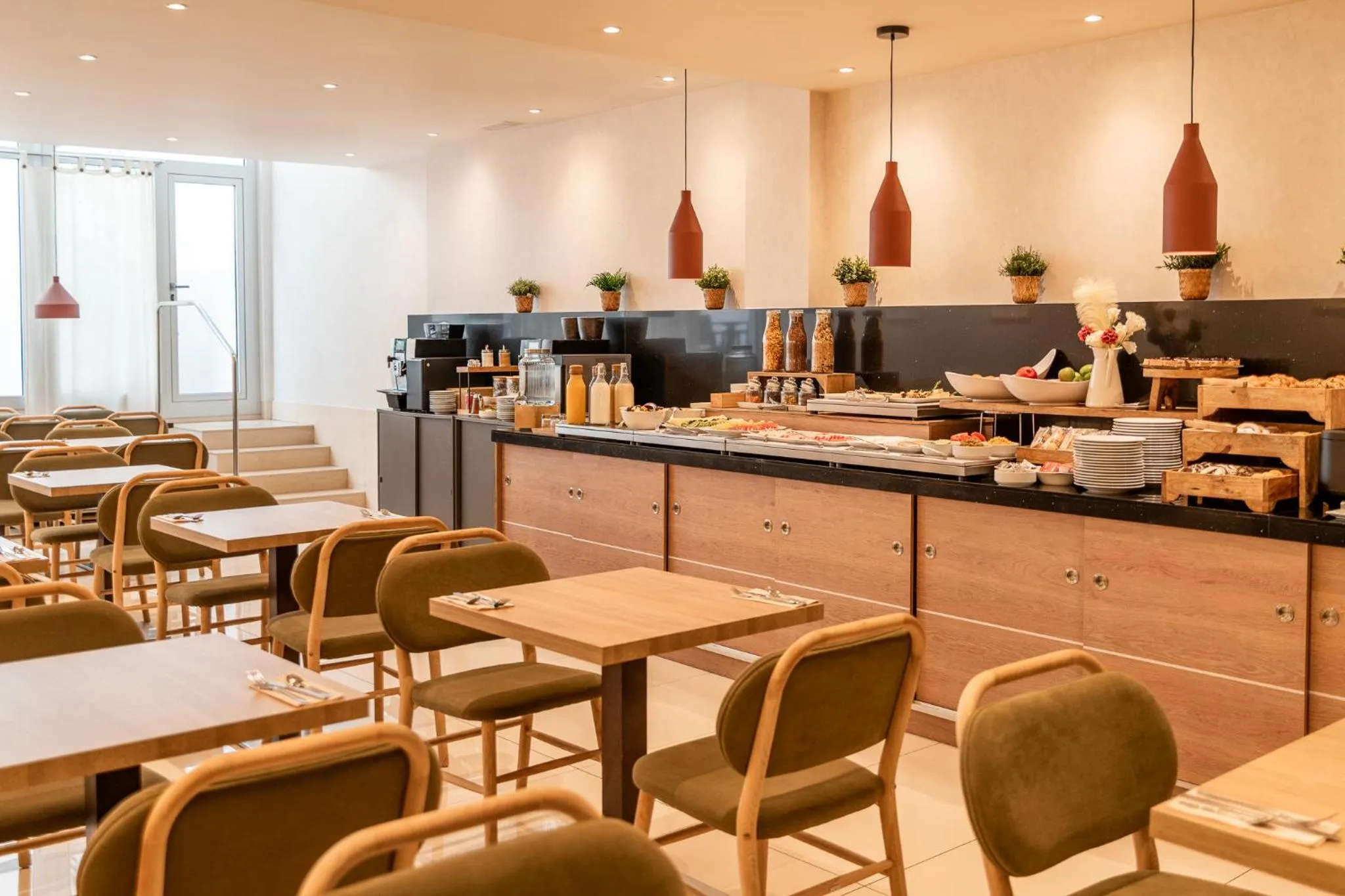 Dining area in Hotel Lugano Barcelona