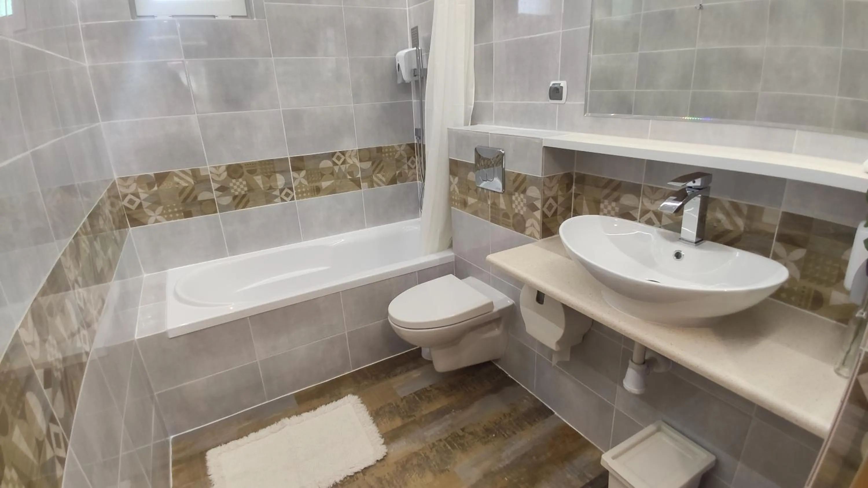 Bathroom in OW Sargus