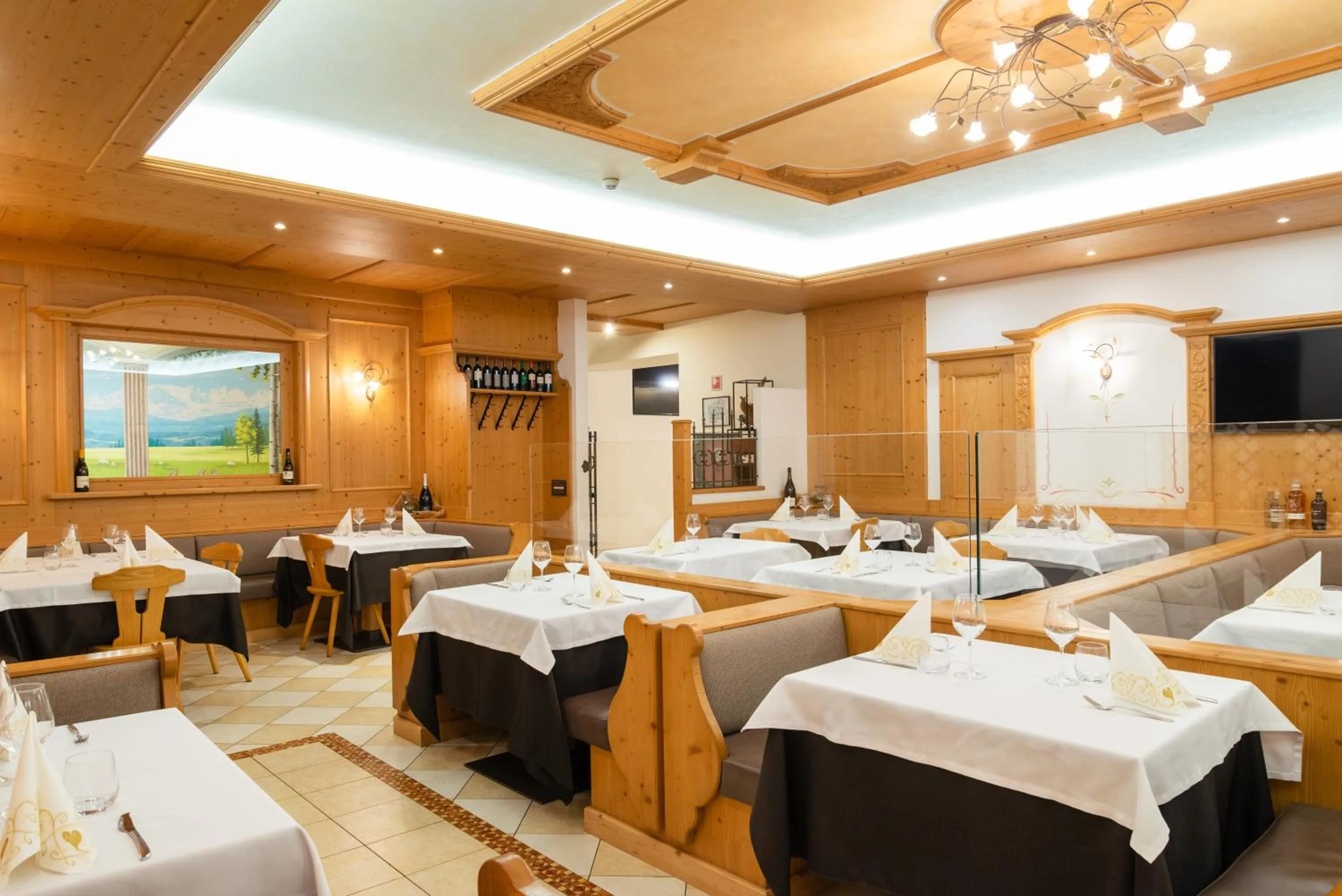 Restaurant/places to eat in Hotel Ristorante Alla Nave
