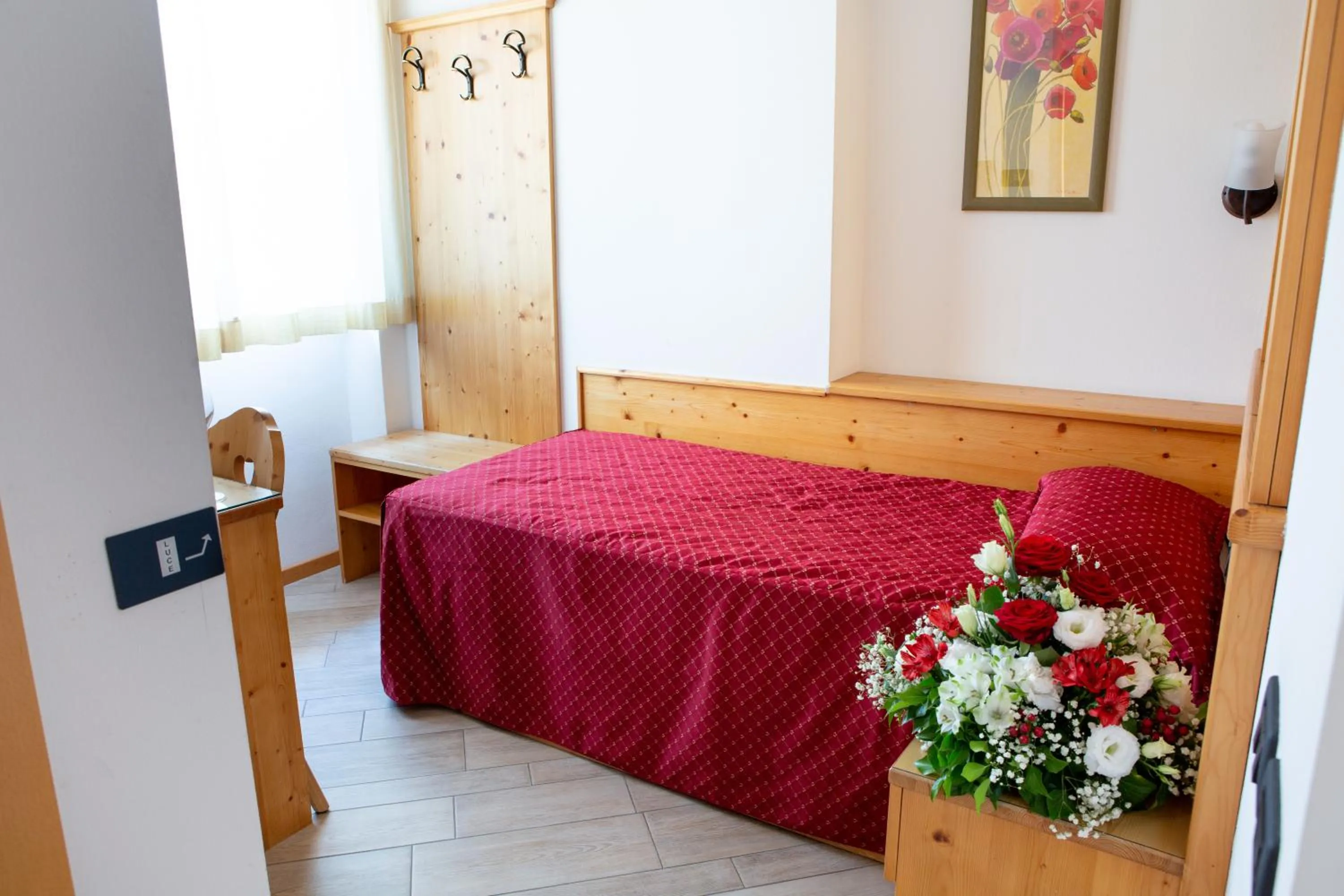 Bedroom in Hotel Ristorante Alla Nave