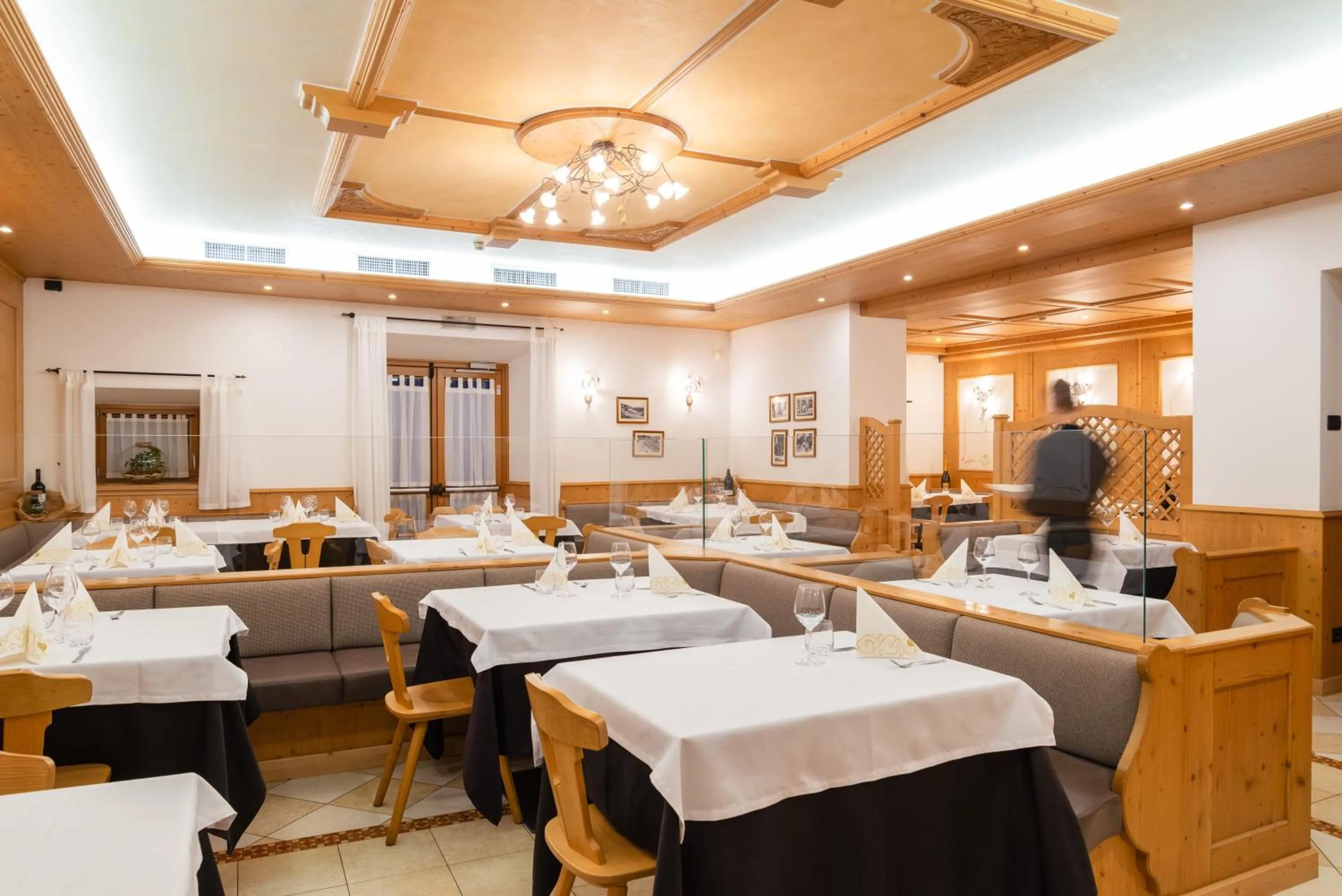 Restaurant/places to eat in Hotel Ristorante Alla Nave