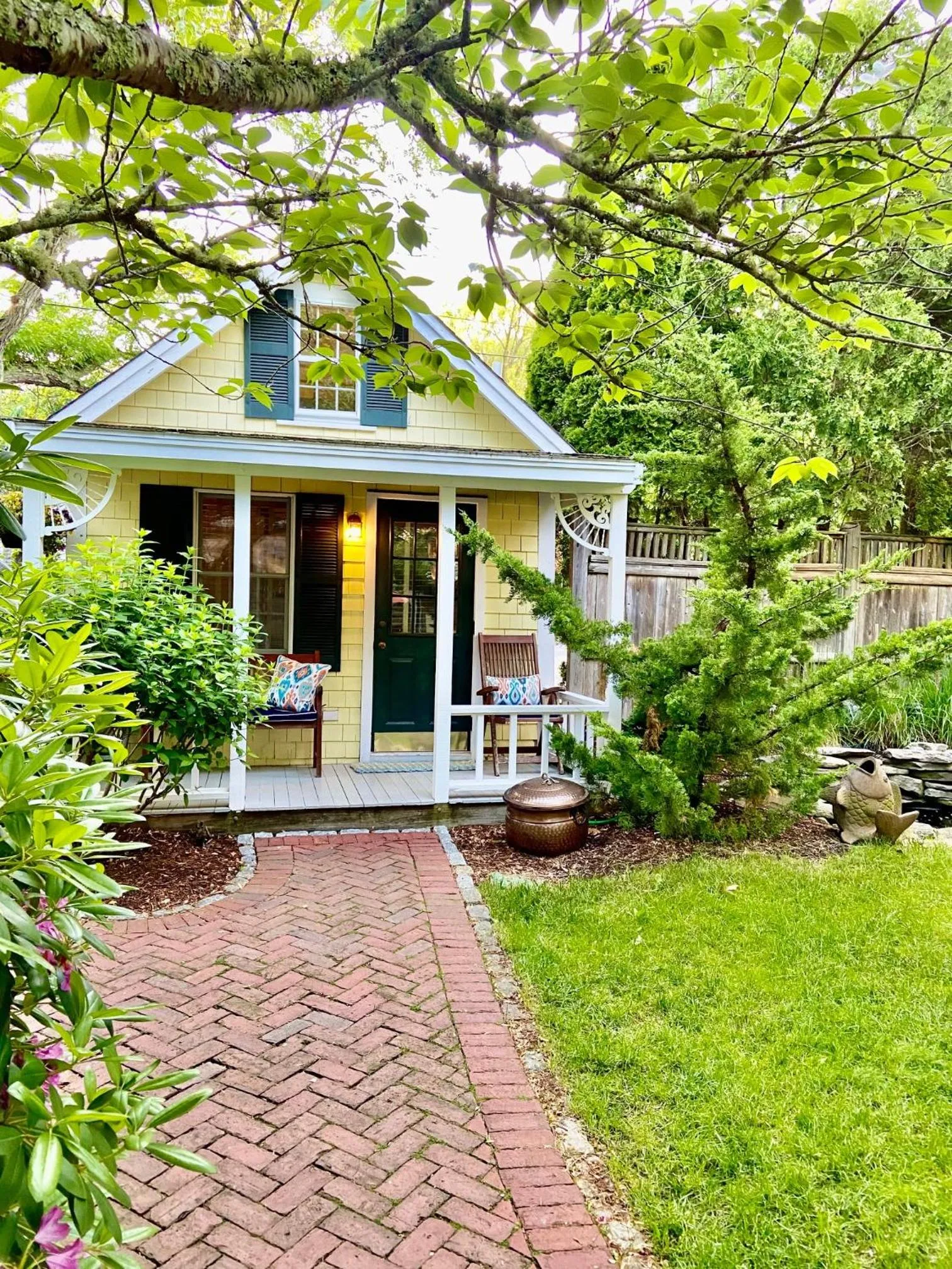 Facade/entrance in Inn at Cook Street