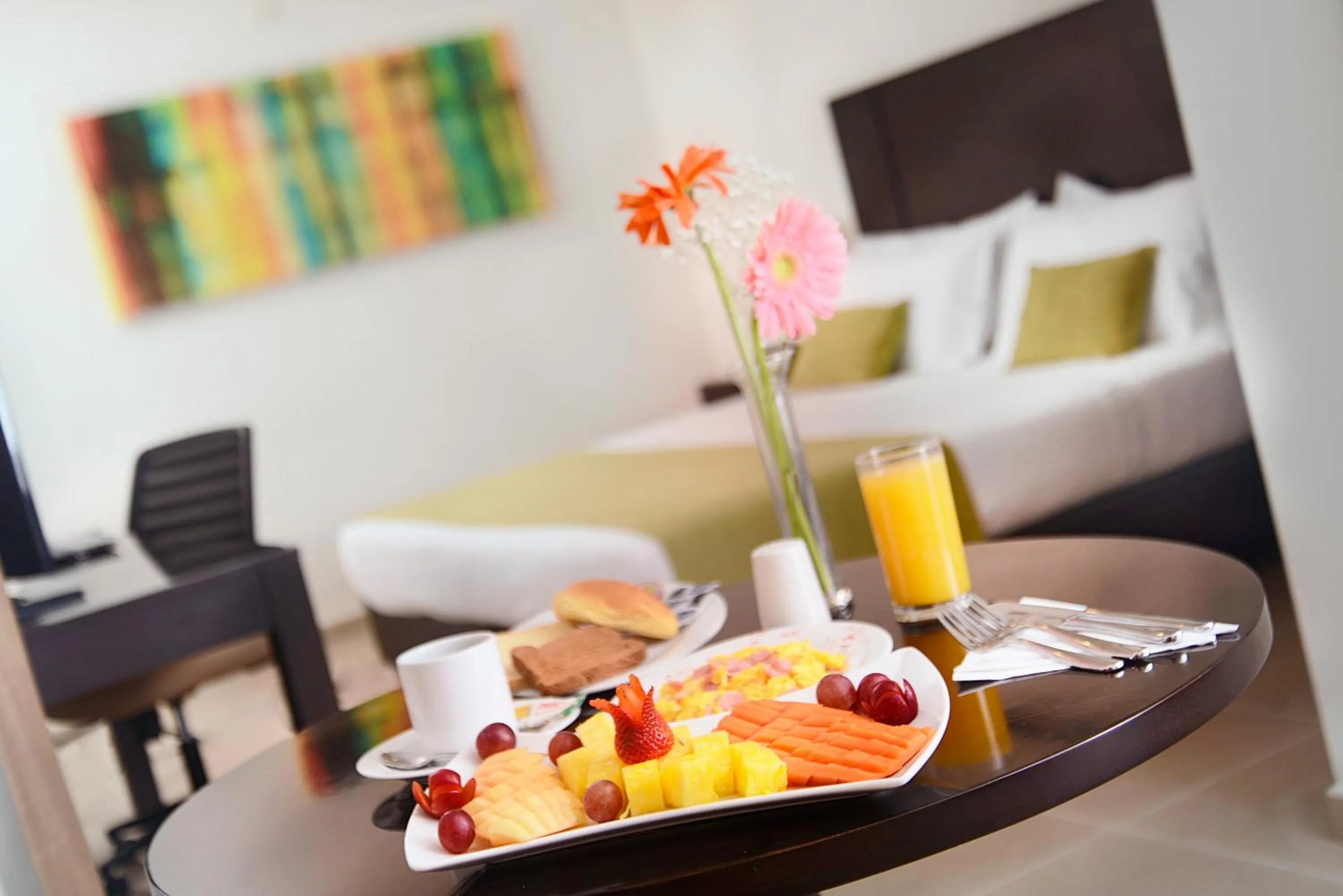 Buffet breakfast in Hotel Millenium Barrancabermeja